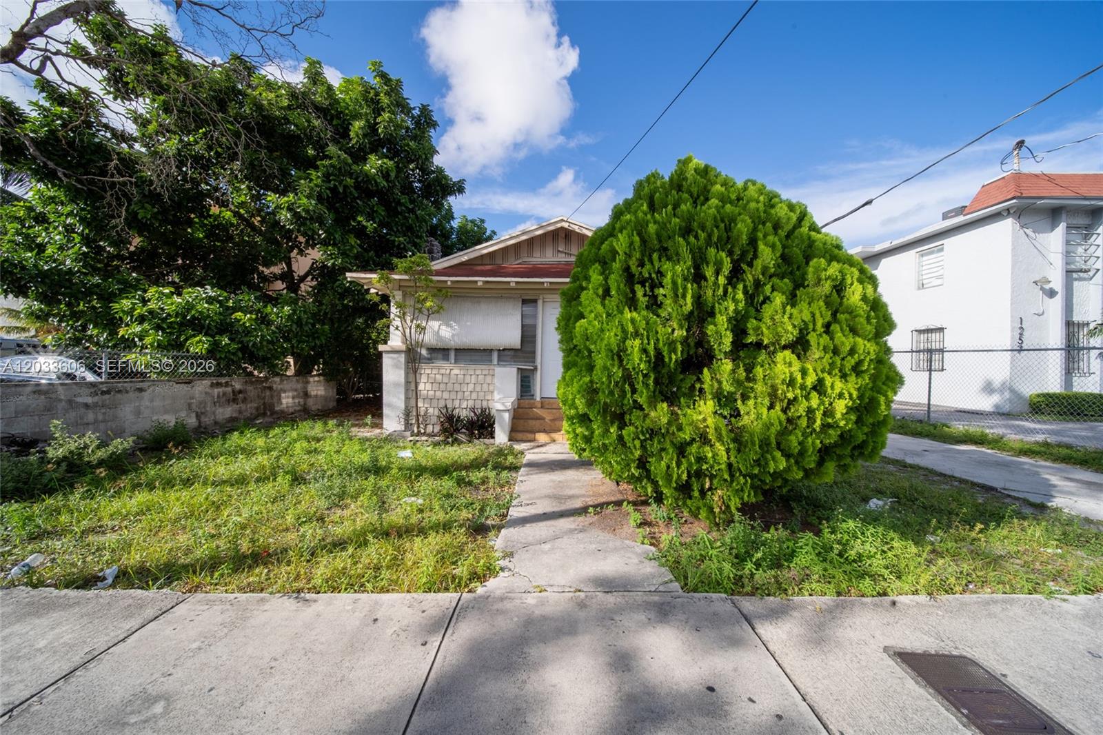 1267 NW 3rd St Miami, FL 33125