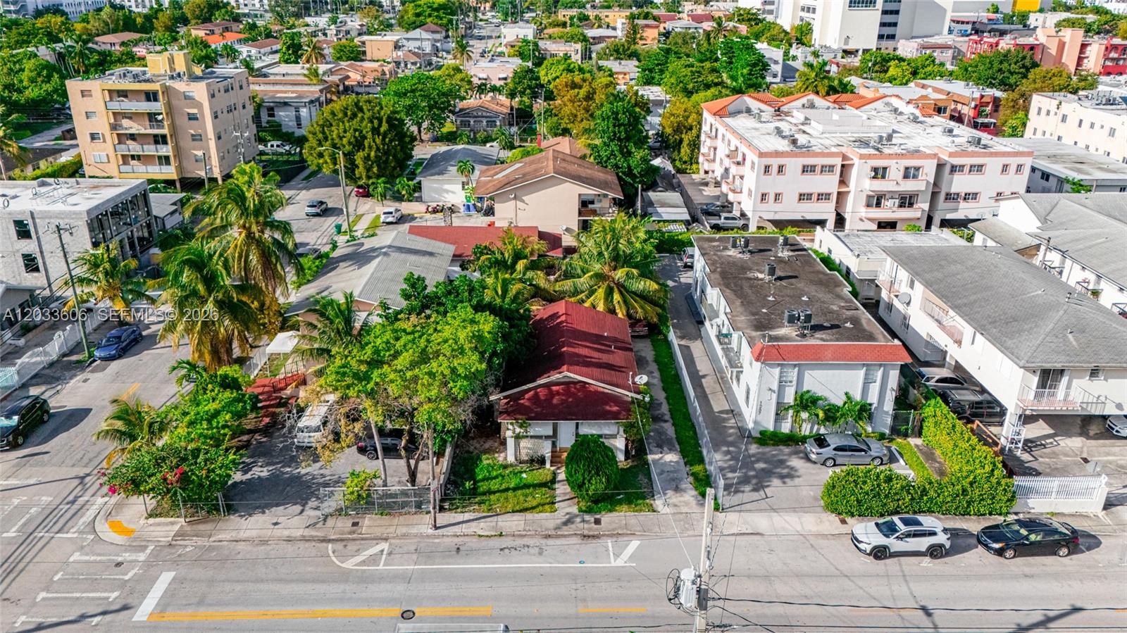 1267 NW 3rd St Miami, FL 33125