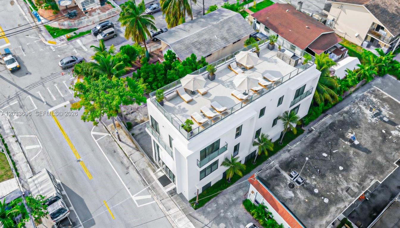 1267 NW 3rd St Miami, FL 33125