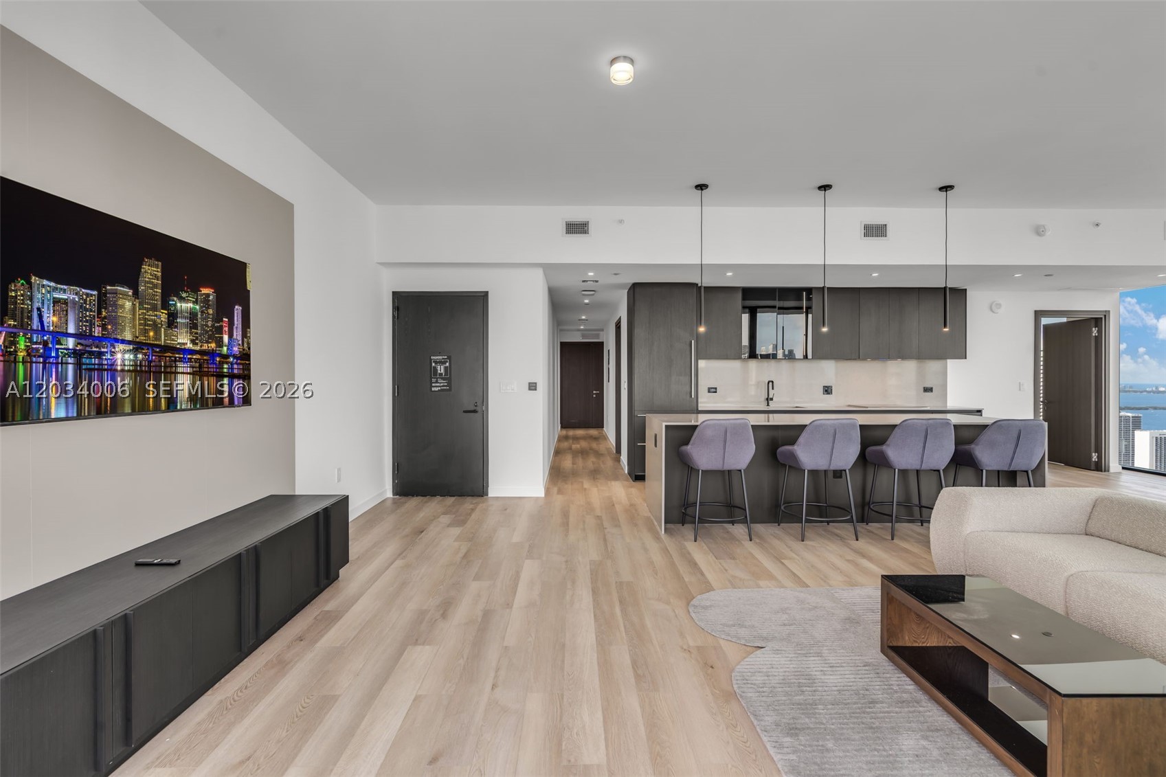 image E11EVEN Hotel & Residences1