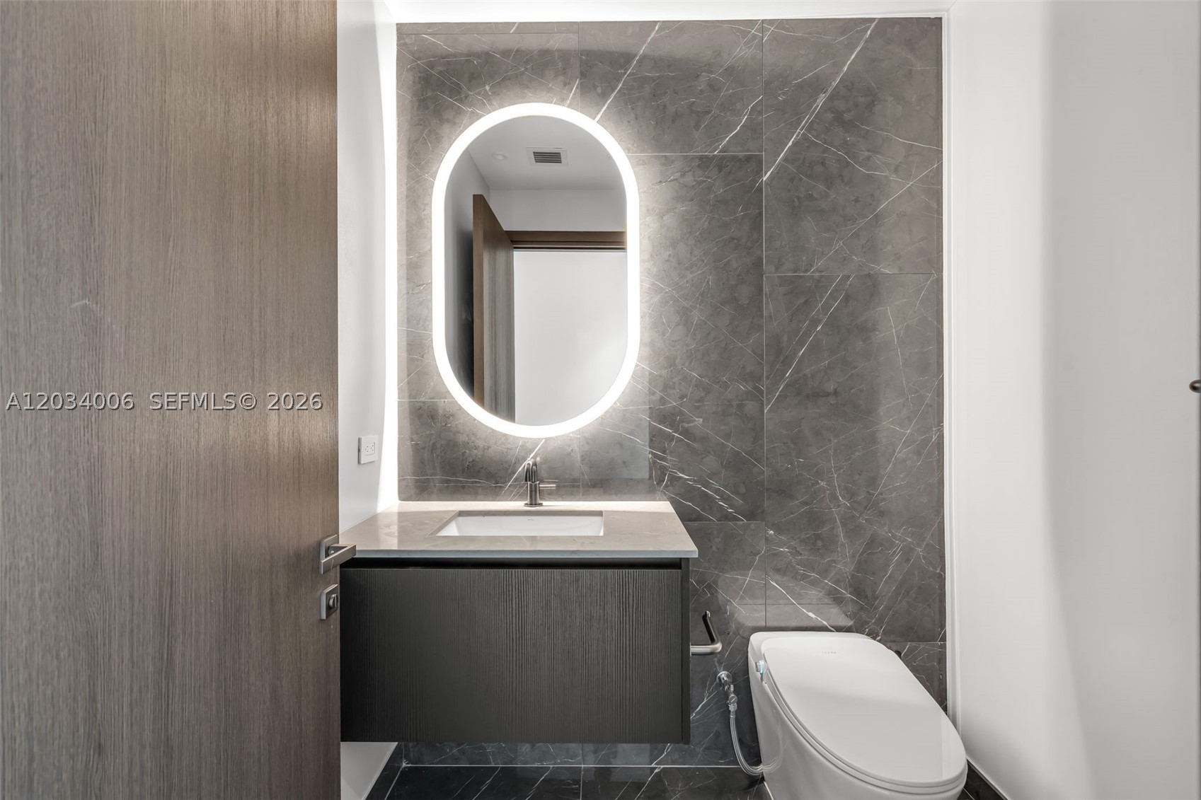 image E11EVEN Hotel & Residences25