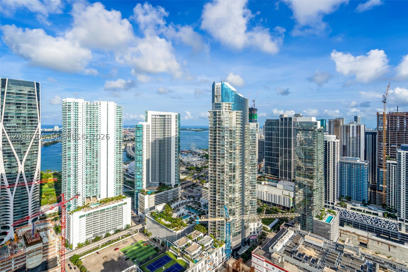 image E11EVEN Hotel & Residences30