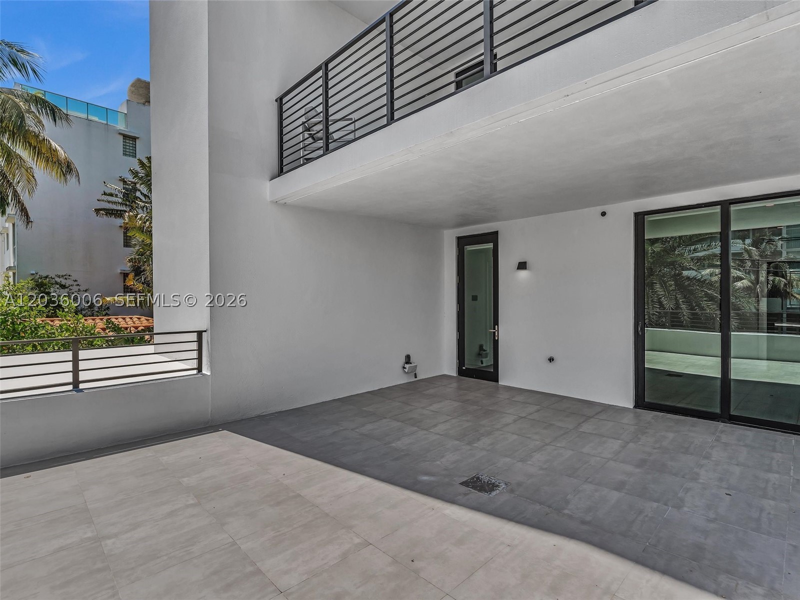 1930 Bay Dr #PH1 Miami Beach, FL 33141
