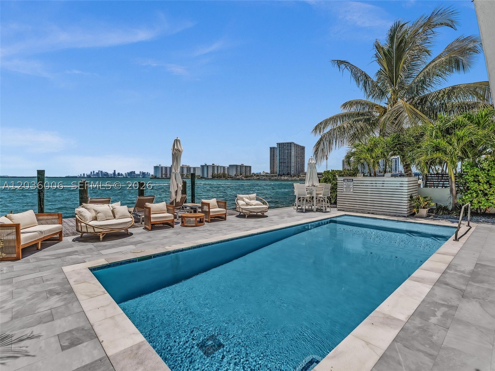 1930 Bay Dr #PH1 Miami Beach, FL 33141