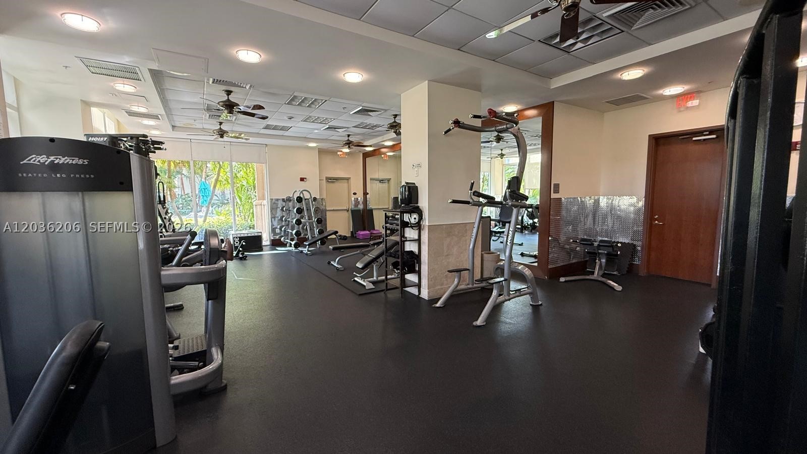 19501 W Country Clb Dr #1212 Aventura, FL 33180