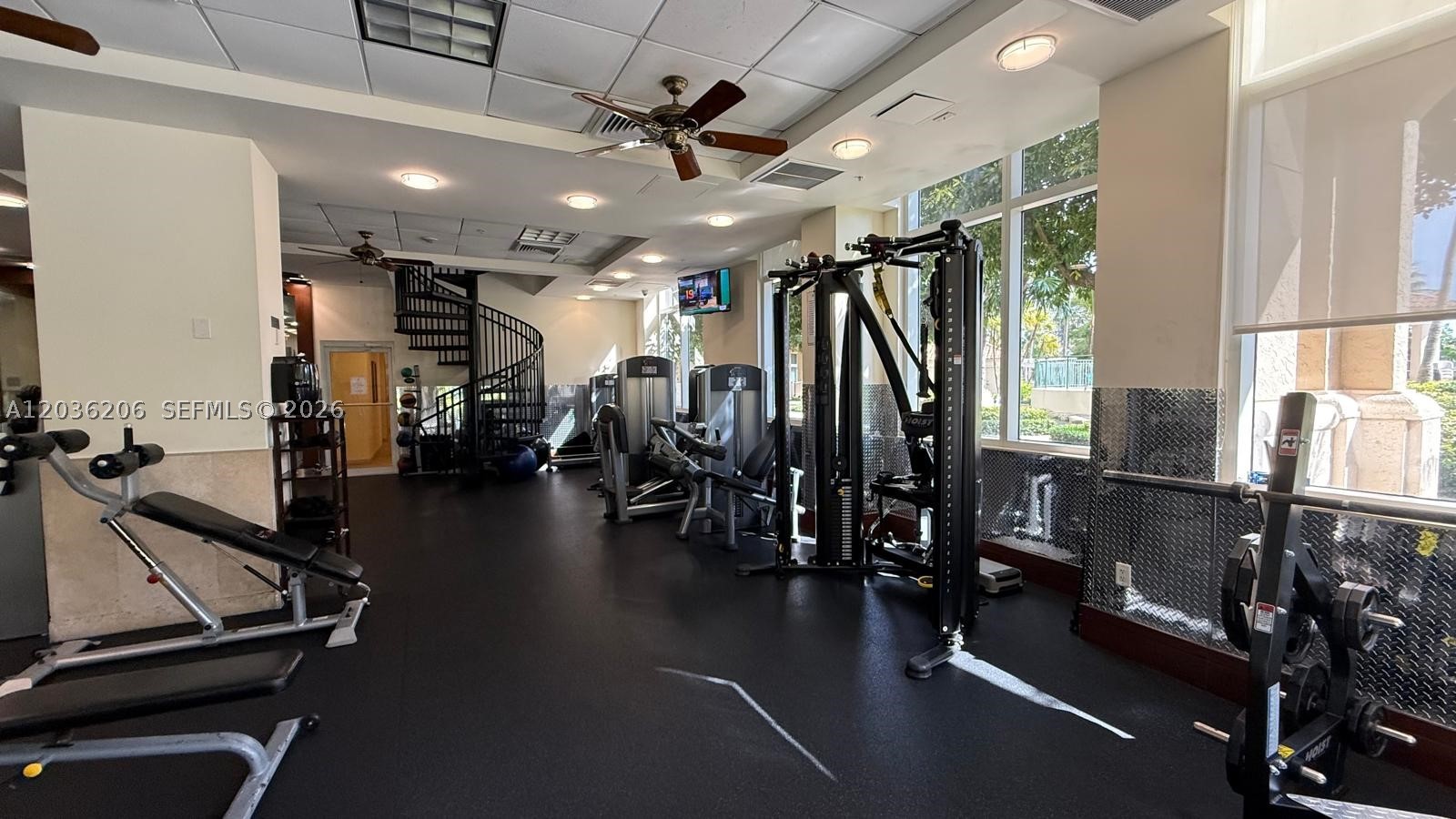 19501 W Country Clb Dr #1212 Aventura, FL 33180