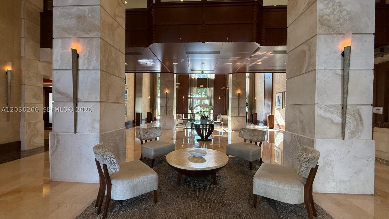 19501 W Country Clb Dr #1212 Aventura, FL 33180