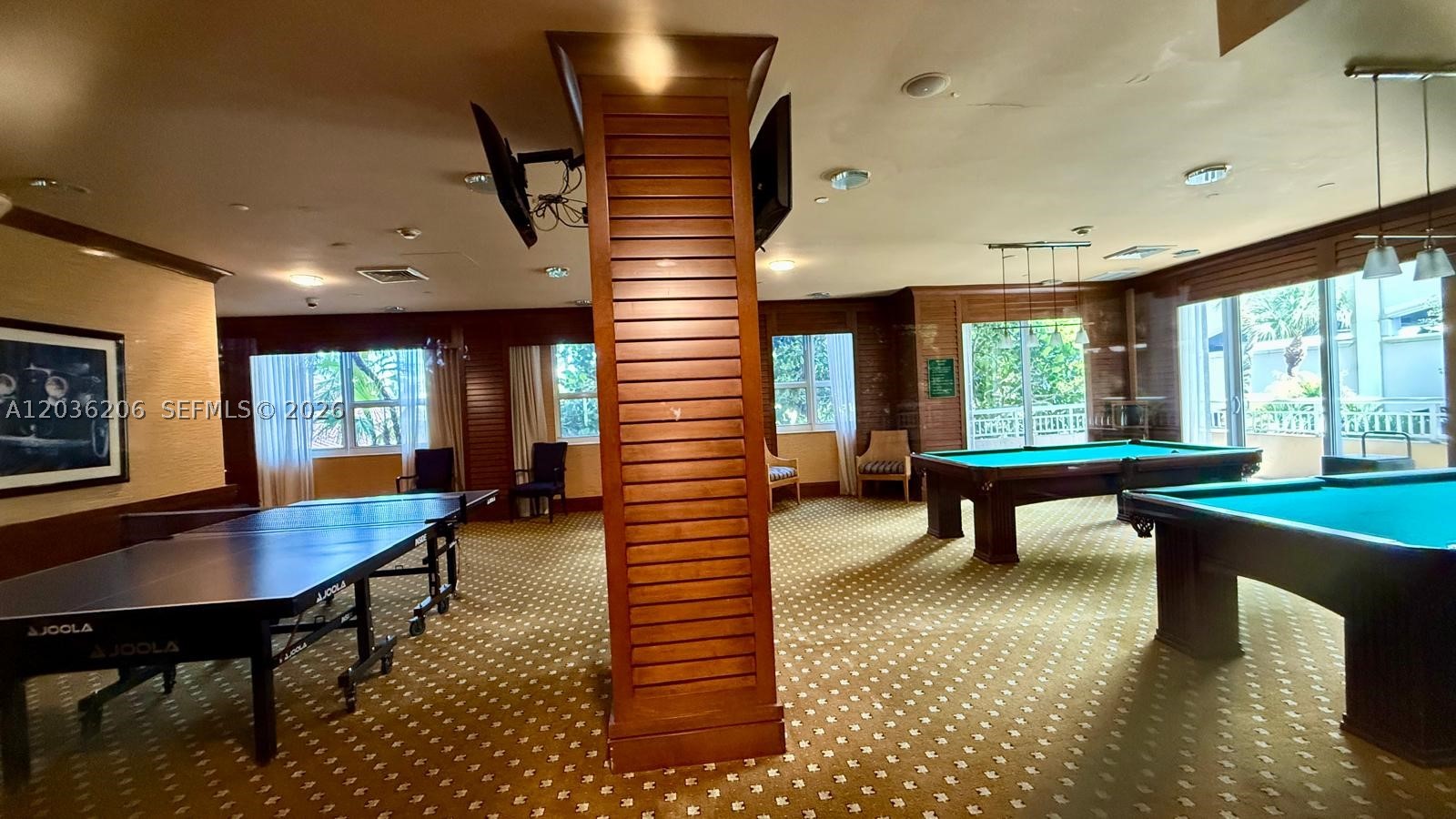 19501 W Country Clb Dr #1212 Aventura, FL 33180