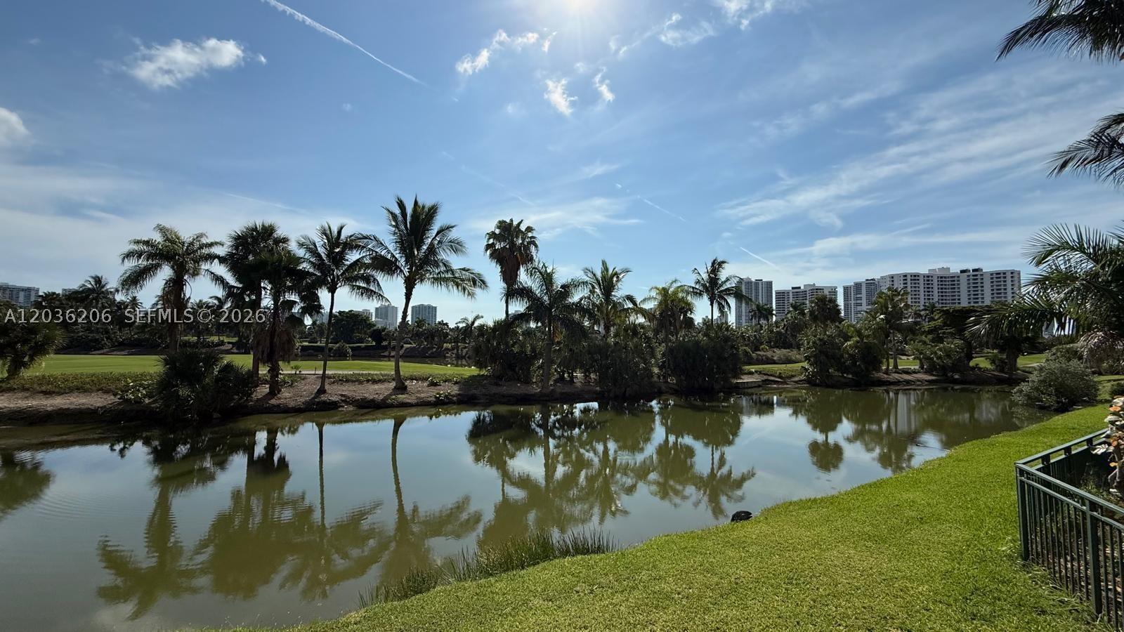19501 W Country Clb Dr #1212 Aventura, FL 33180