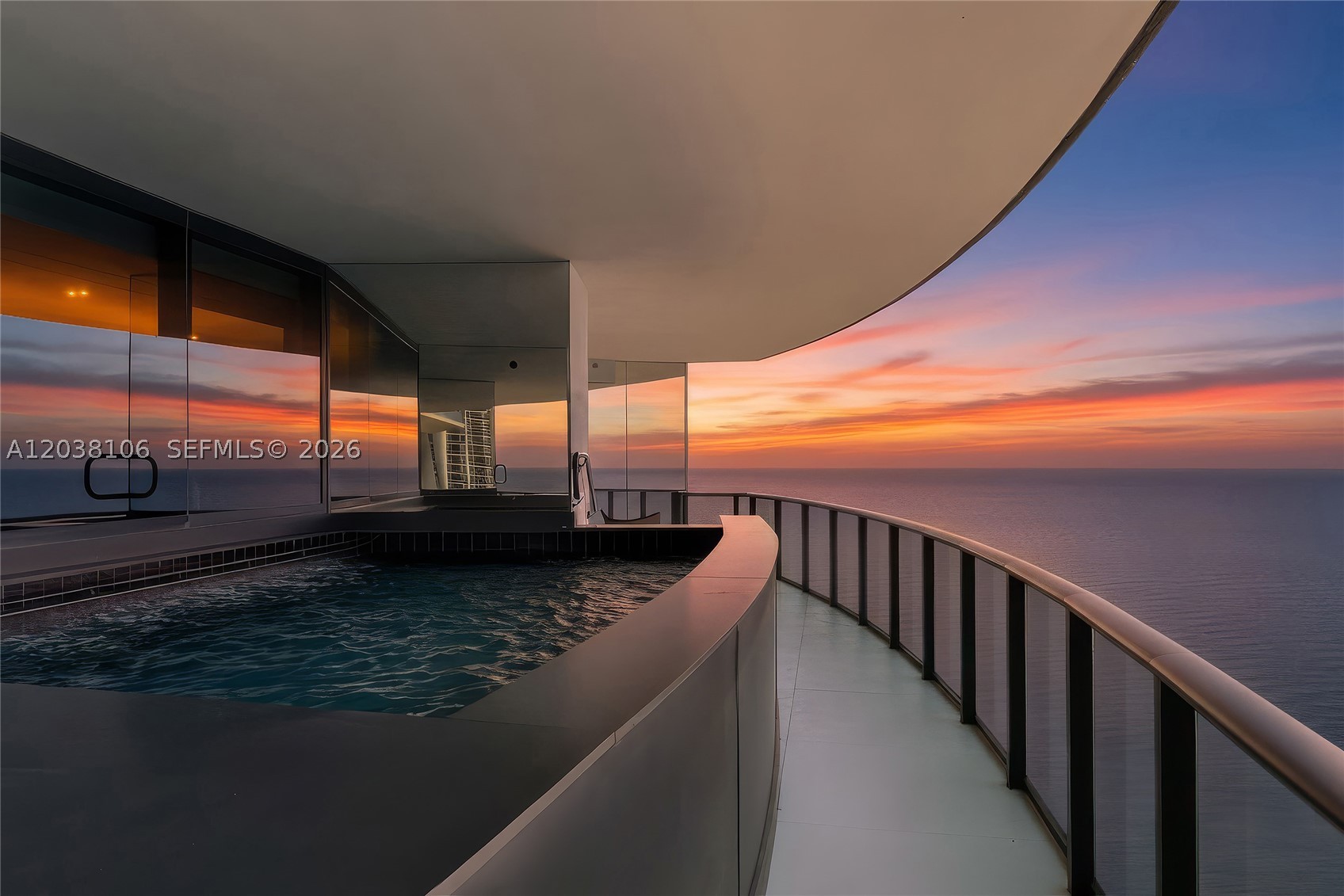 image Porsche Design Tower43