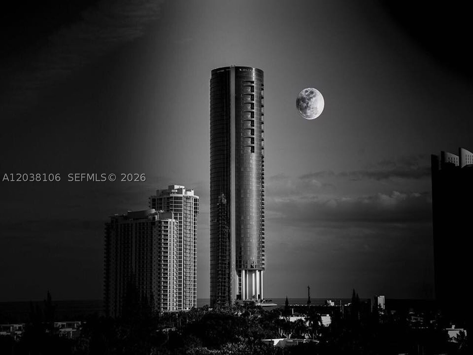 image Porsche Design Tower48