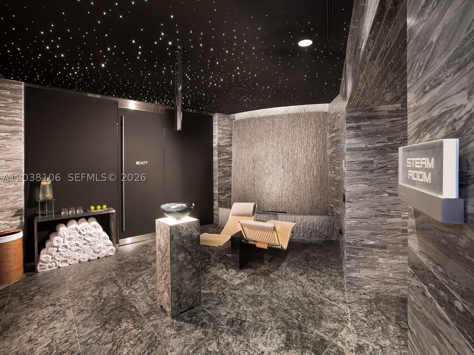 image Porsche Design Tower52