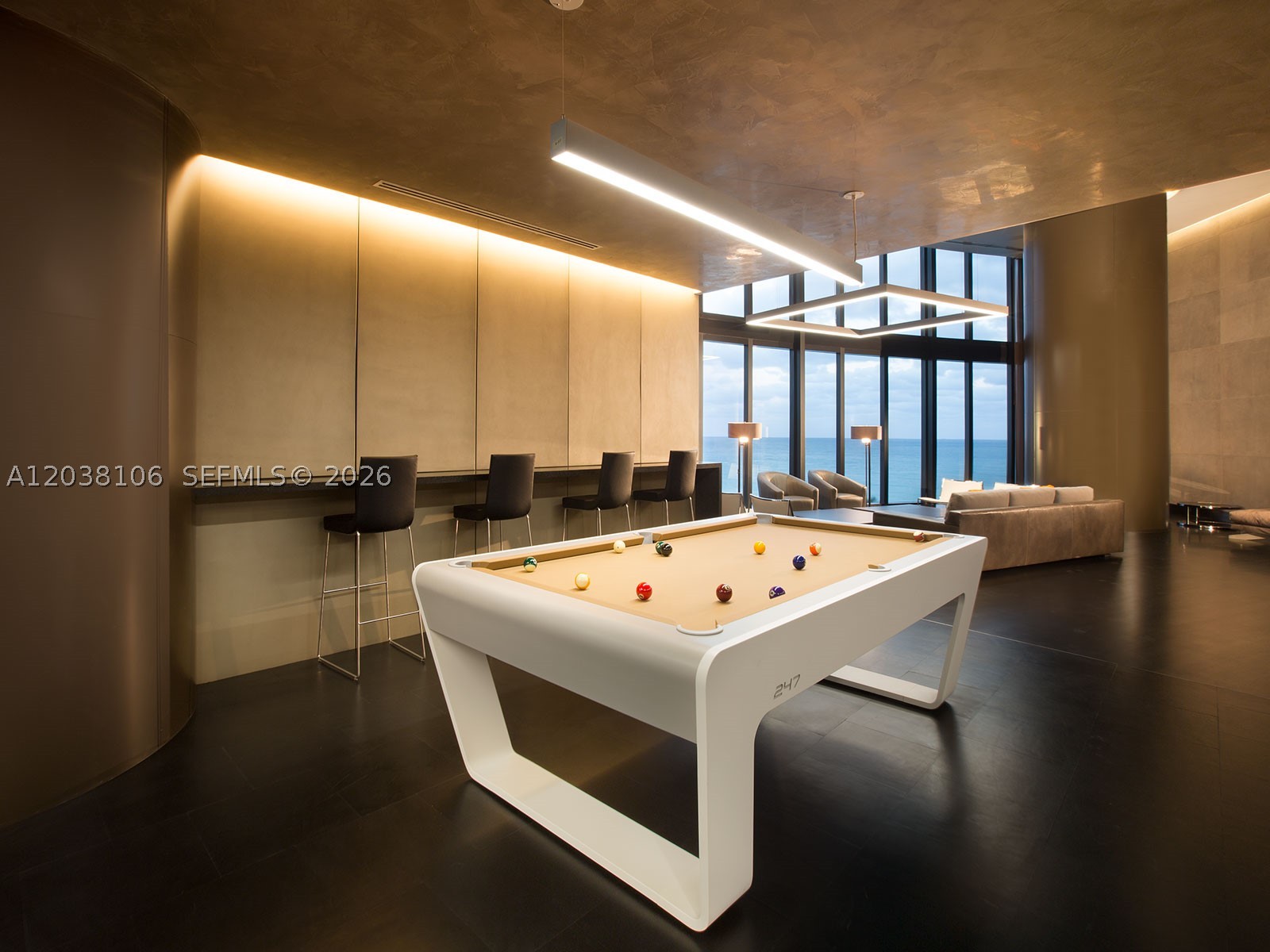 image Porsche Design Tower8
