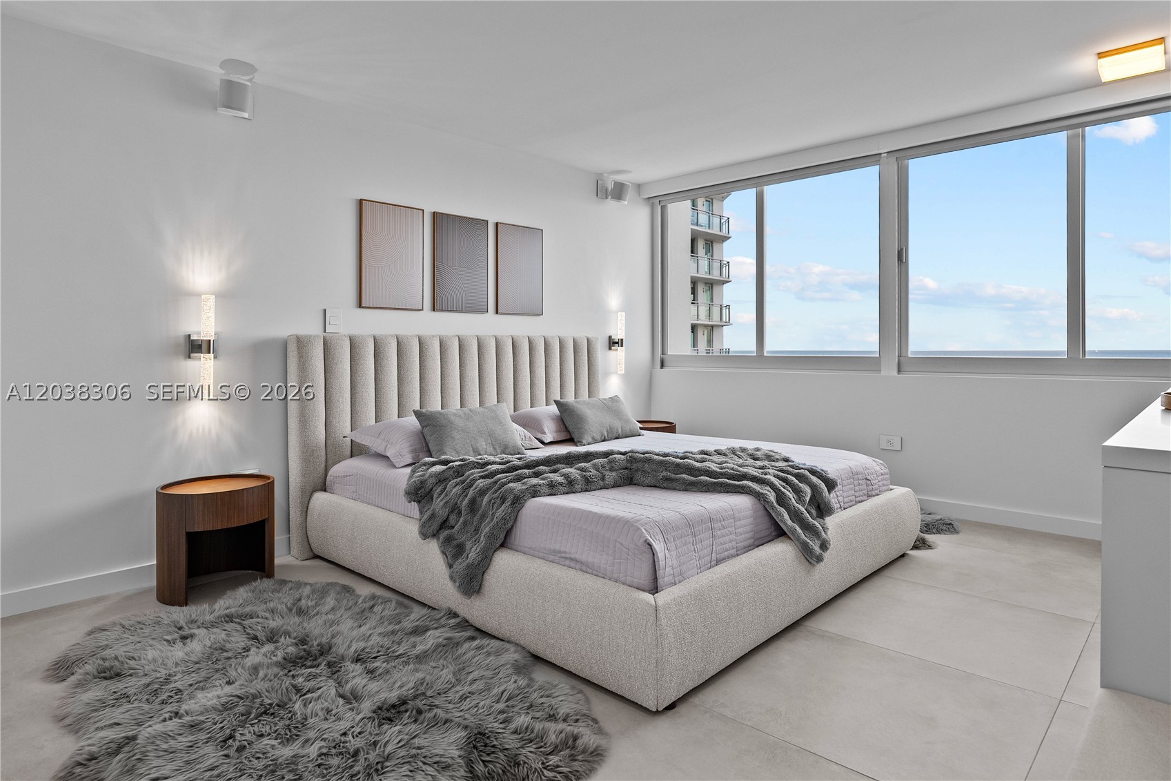 7135 Collins Ave #1216 Miami Beach, FL 33141