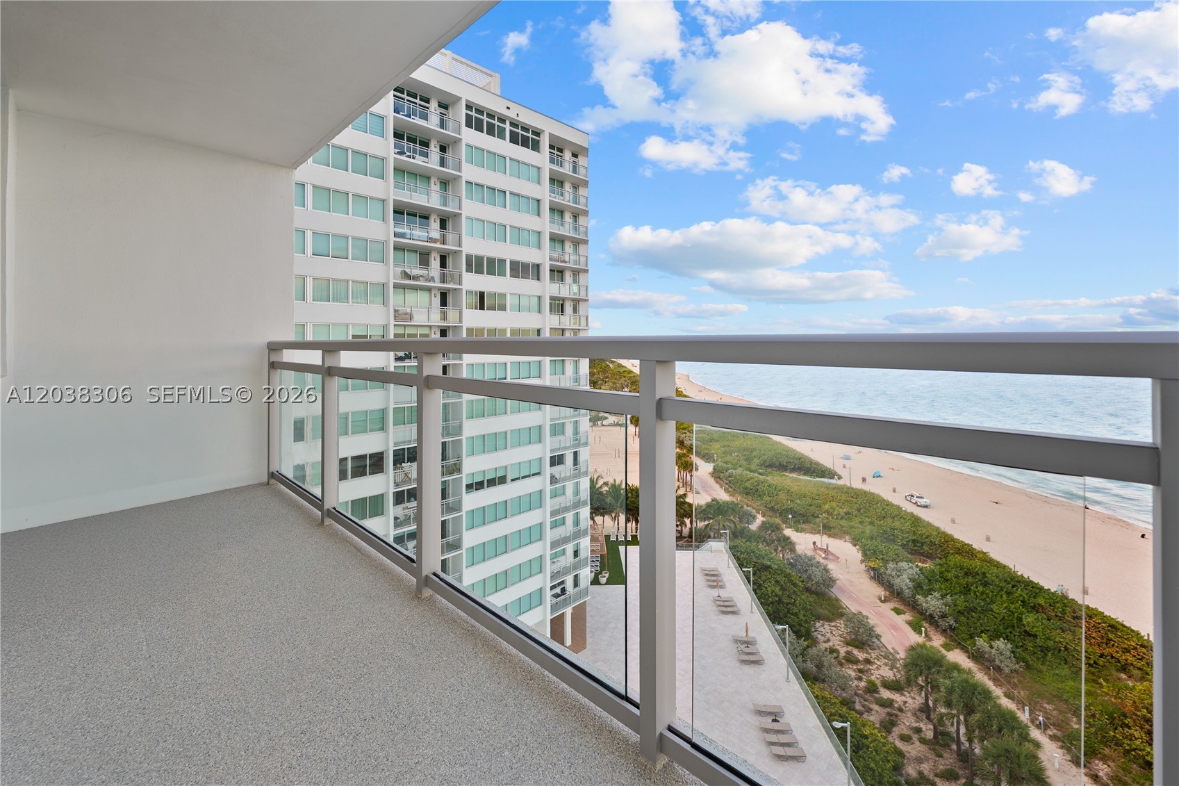 7135 Collins Ave #1216 Miami Beach, FL 33141
