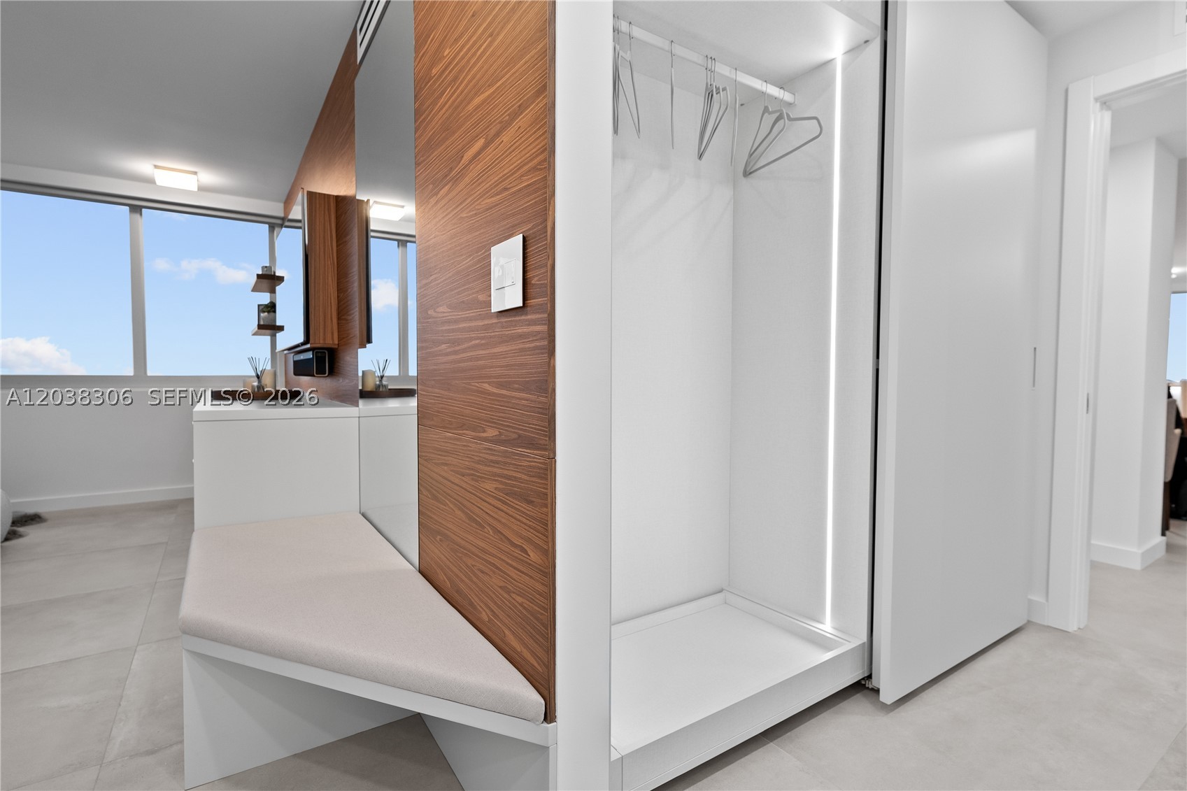 7135 Collins Ave #1216 Miami Beach, FL 33141