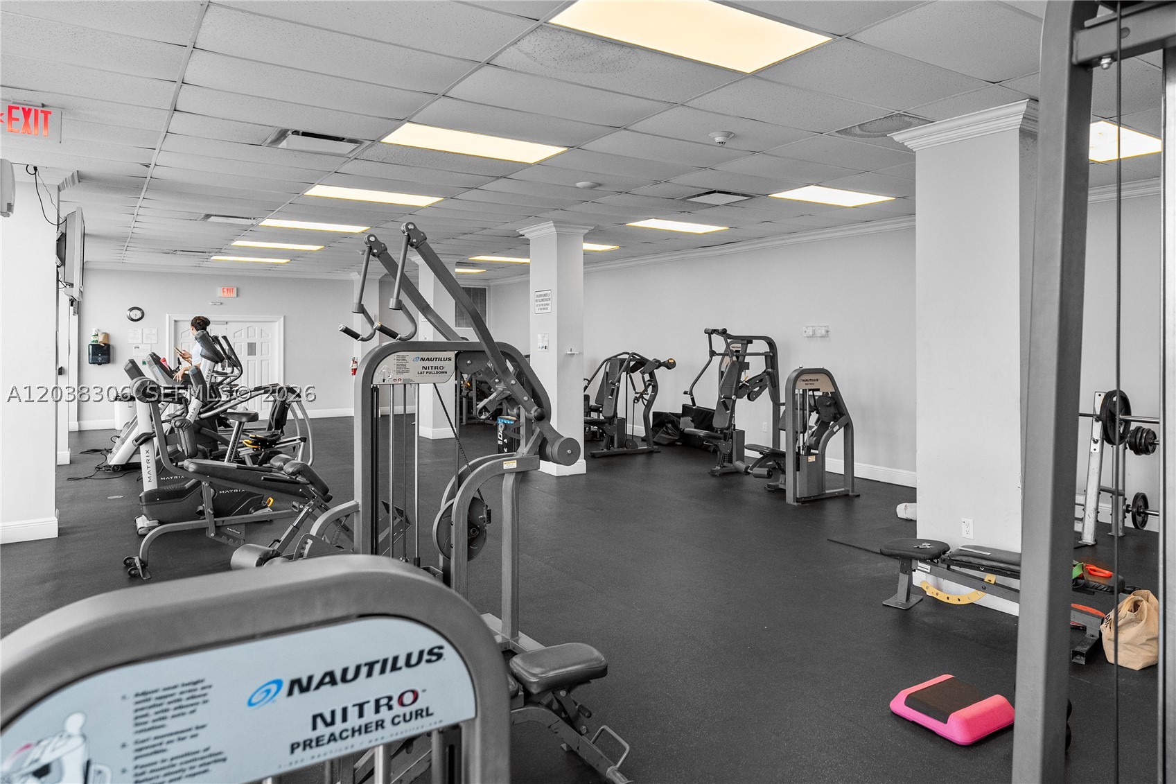 7135 Collins Ave #1216 Miami Beach, FL 33141