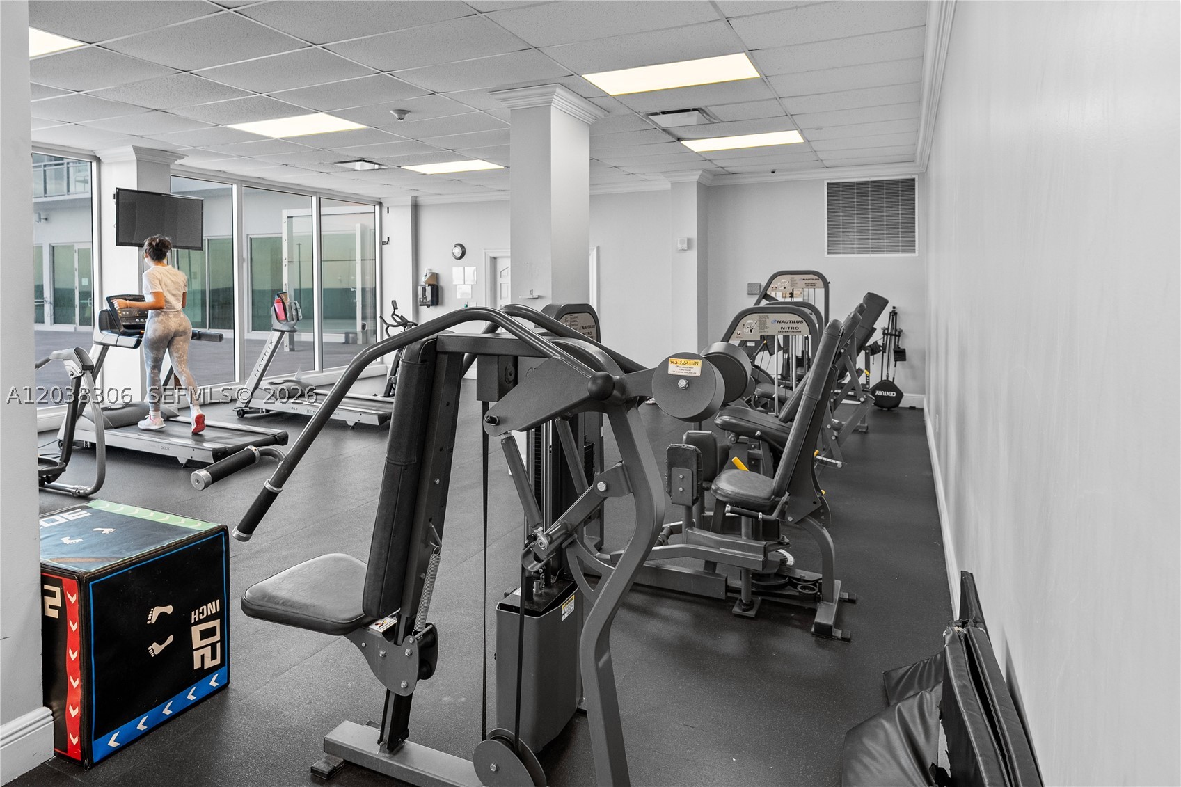 7135 Collins Ave #1216 Miami Beach, FL 33141