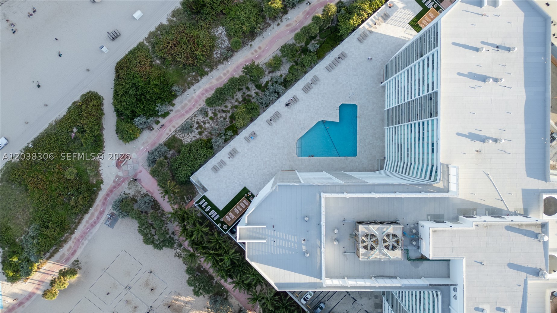 7135 Collins Ave #1216 Miami Beach, FL 33141