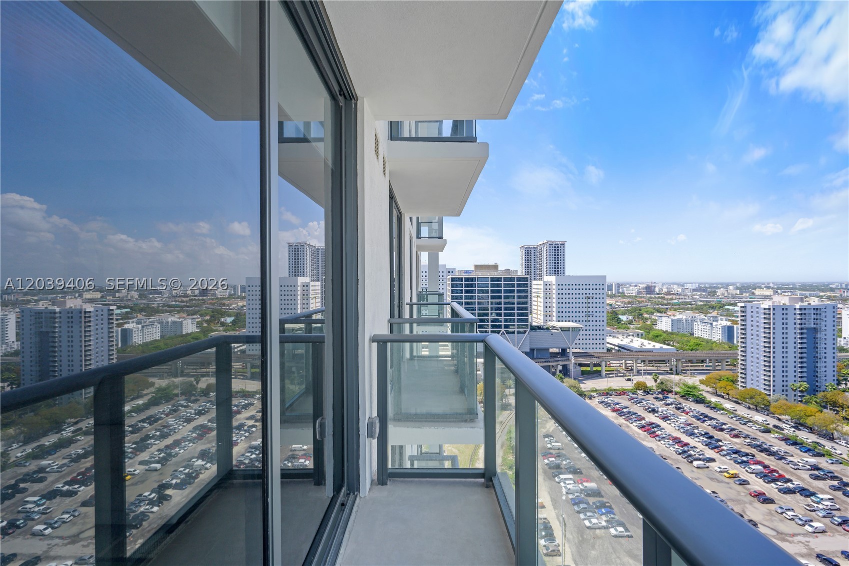 image The Crosby Miami Worldcenter10
