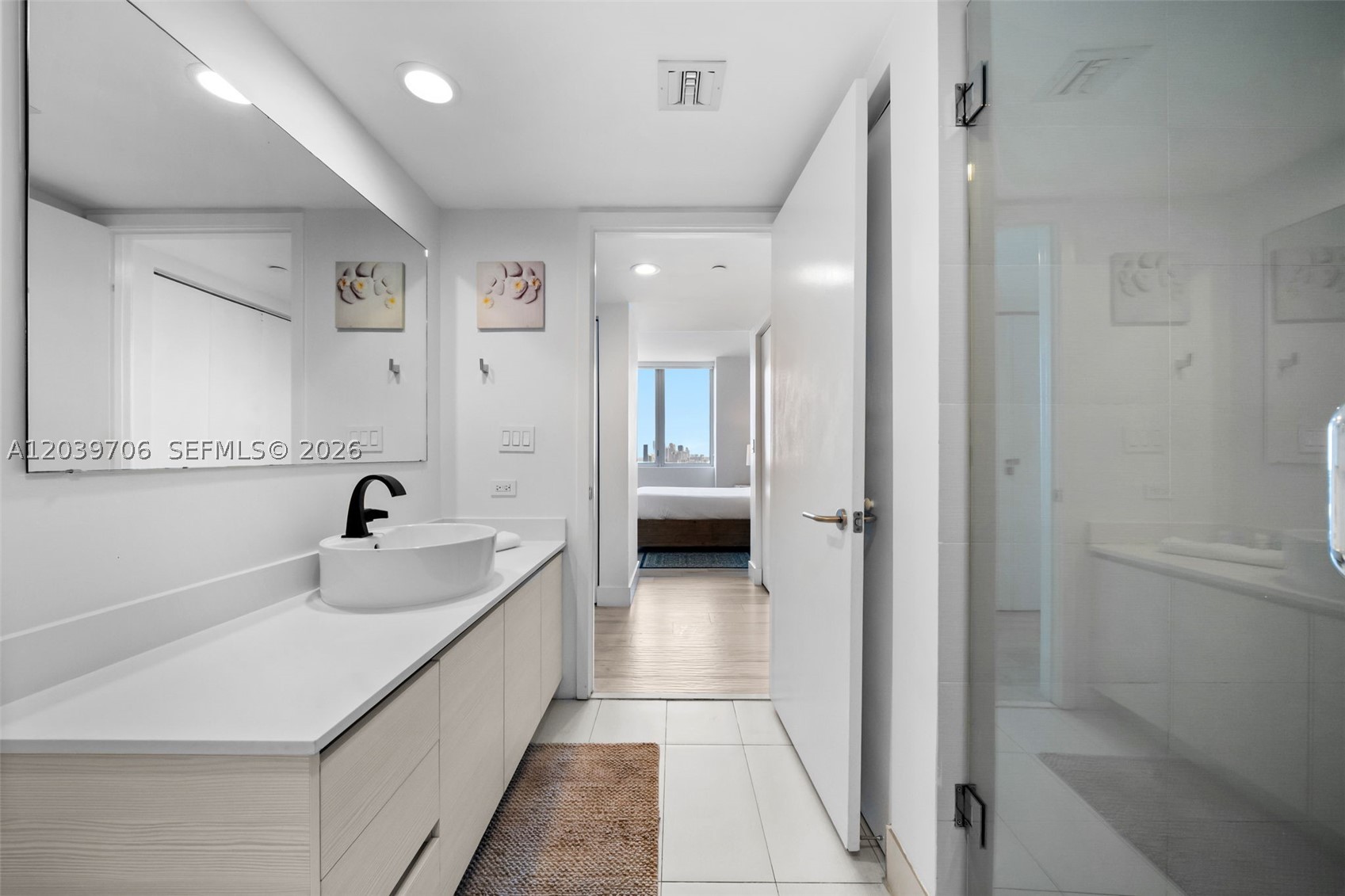 image Beachwalk Condominium14