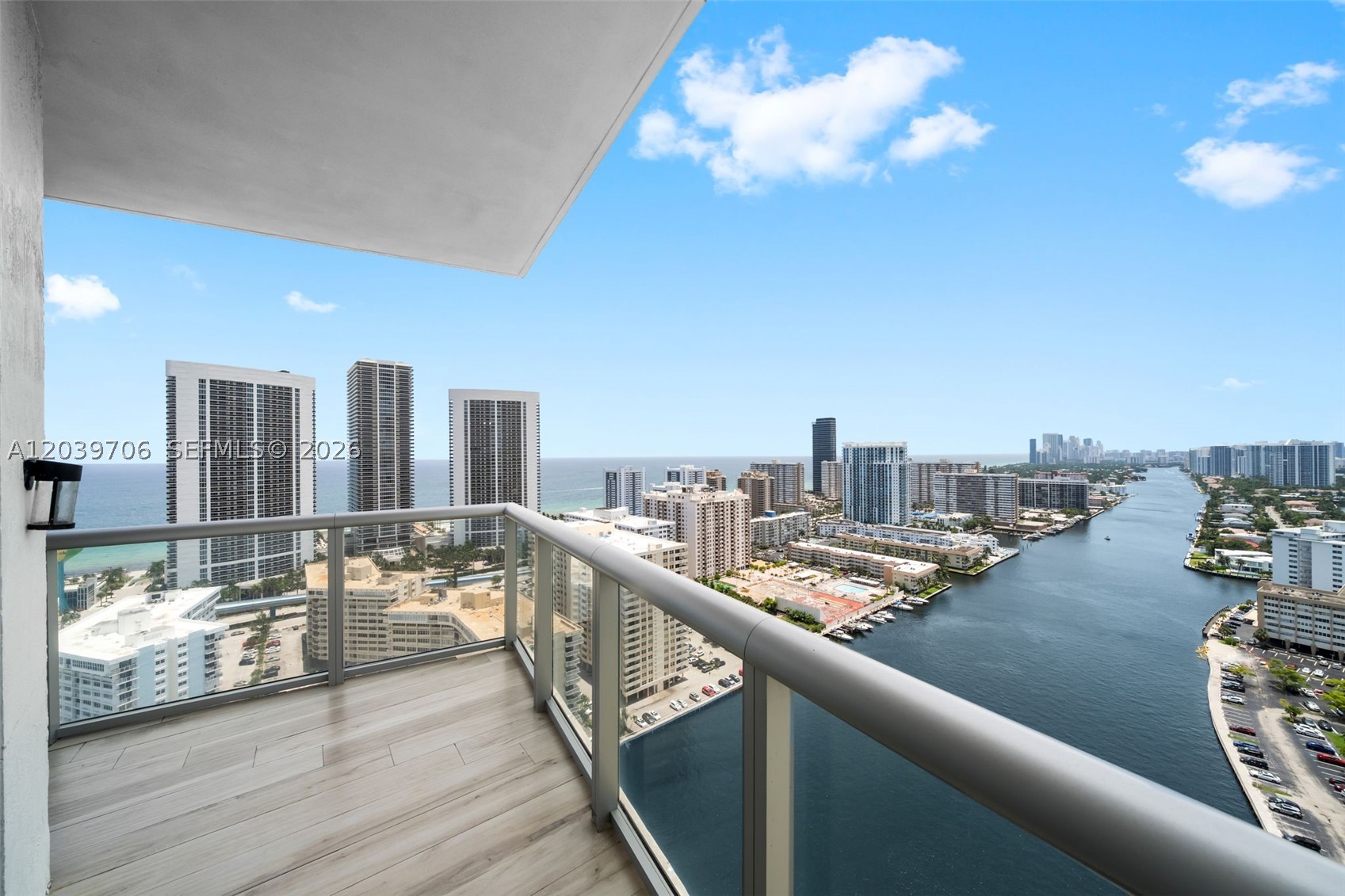 image Beachwalk Condominium18