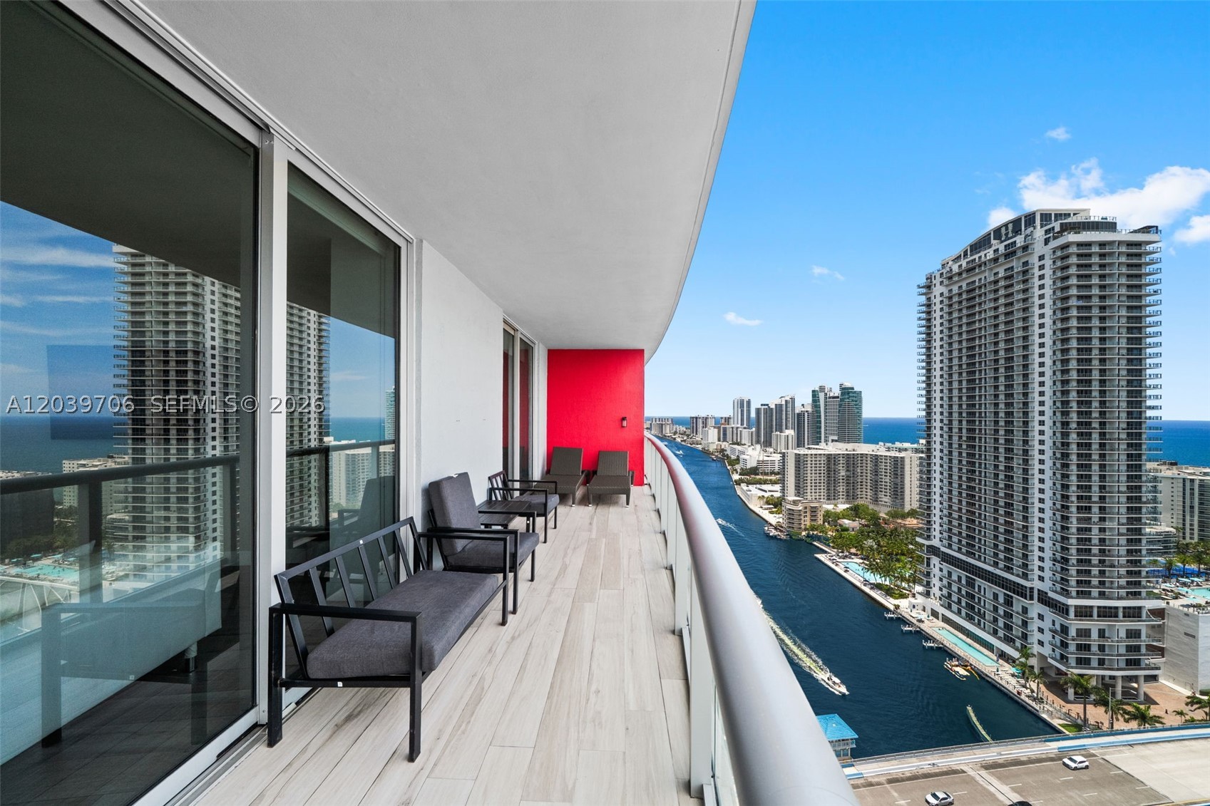 image Beachwalk Condominium19