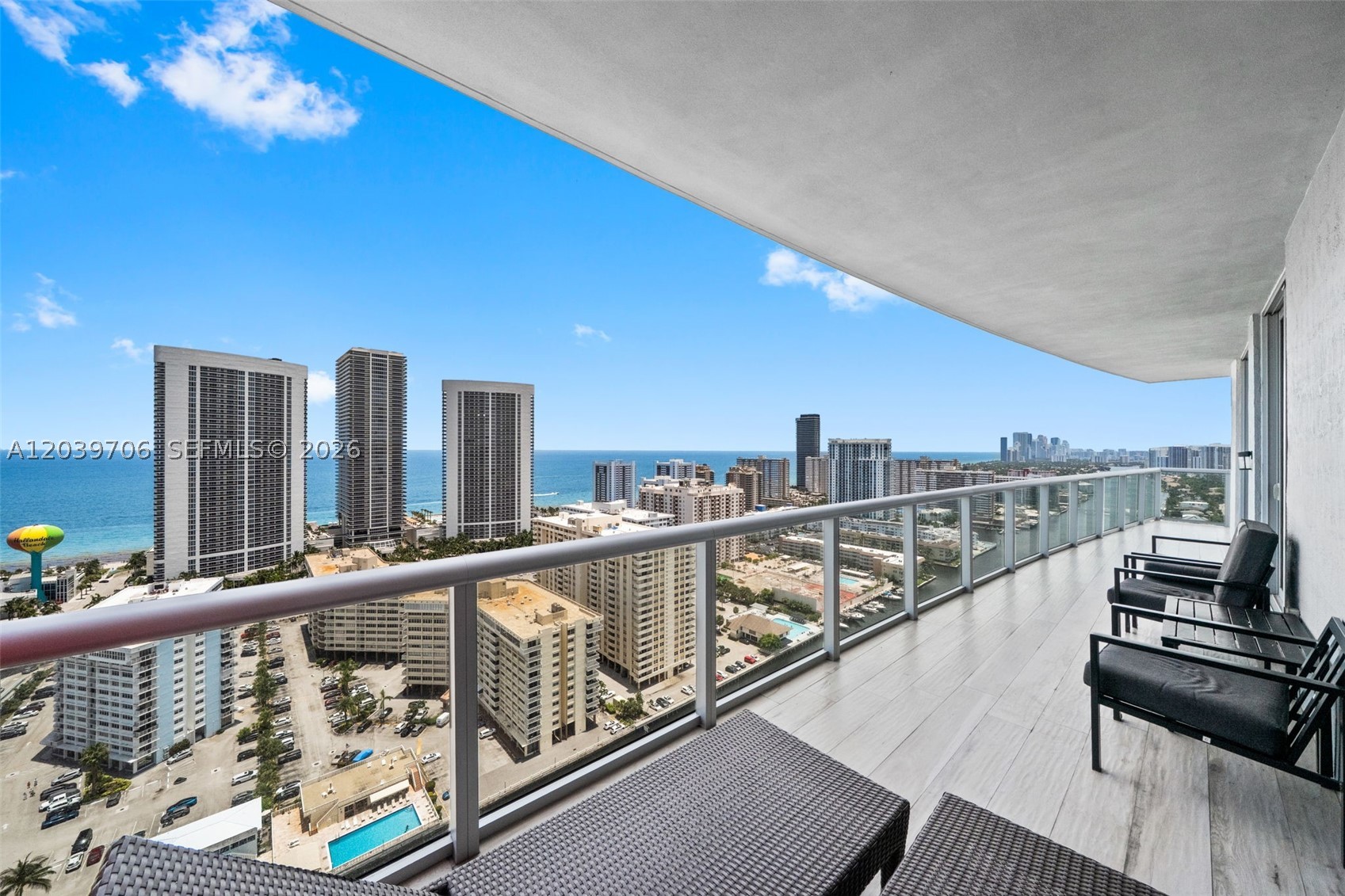 image Beachwalk Condominium20