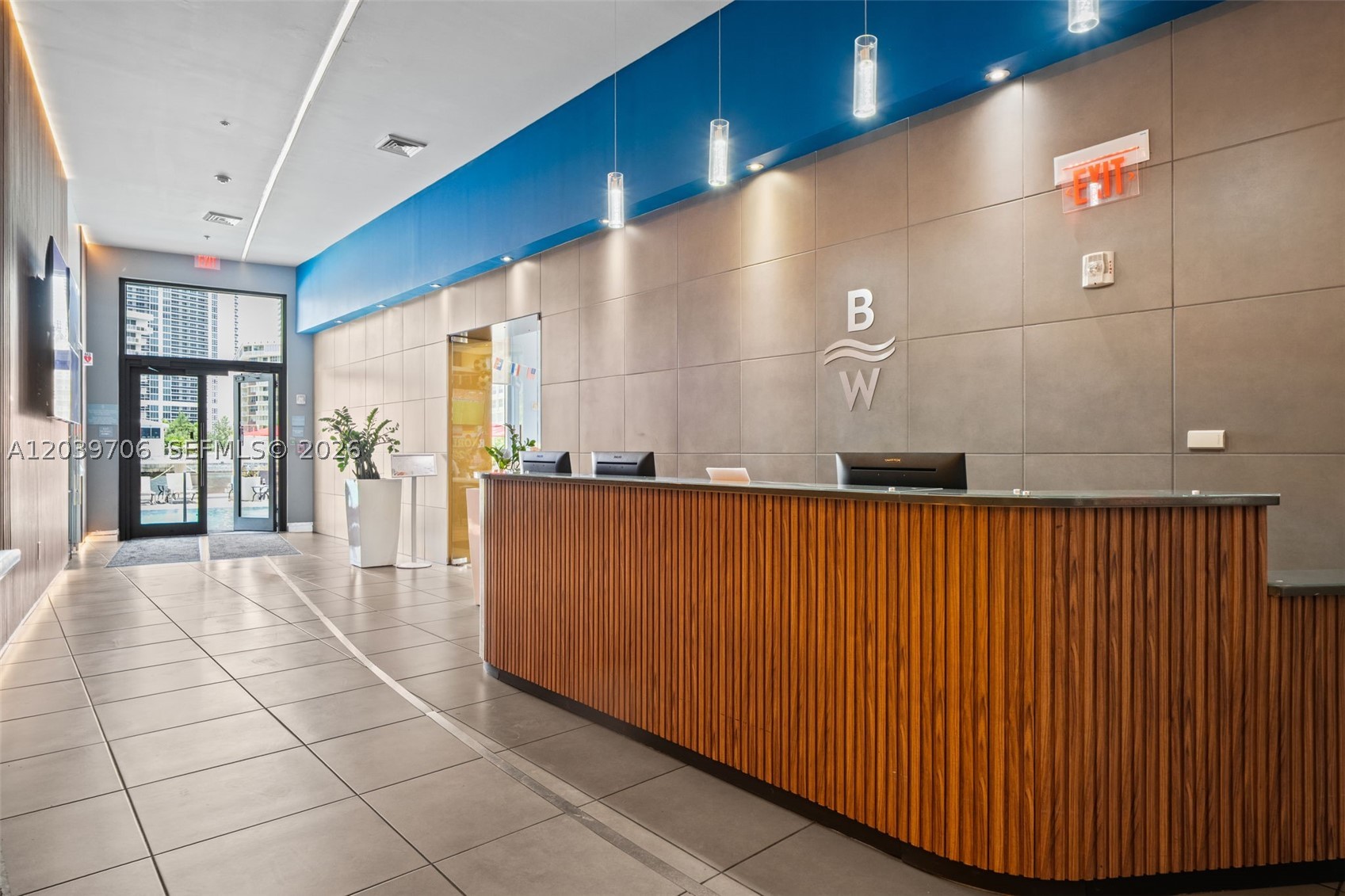 image Beachwalk Condominium30