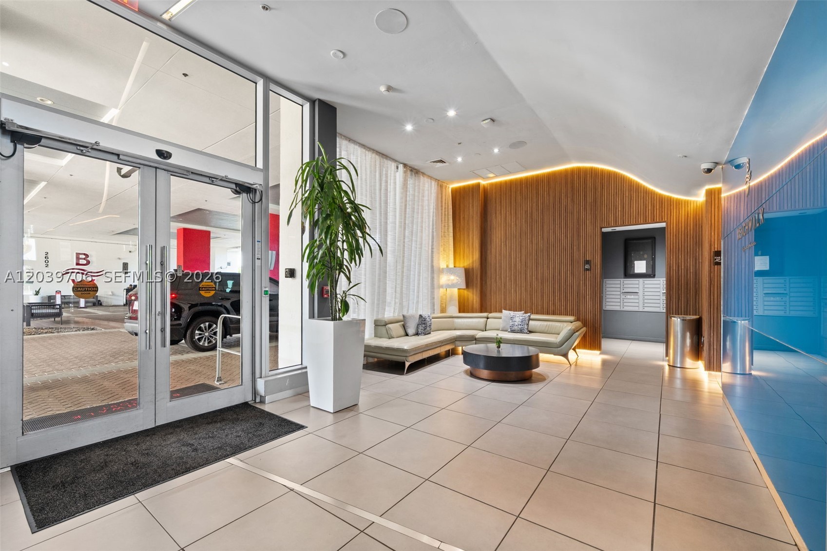 image Beachwalk Condominium34