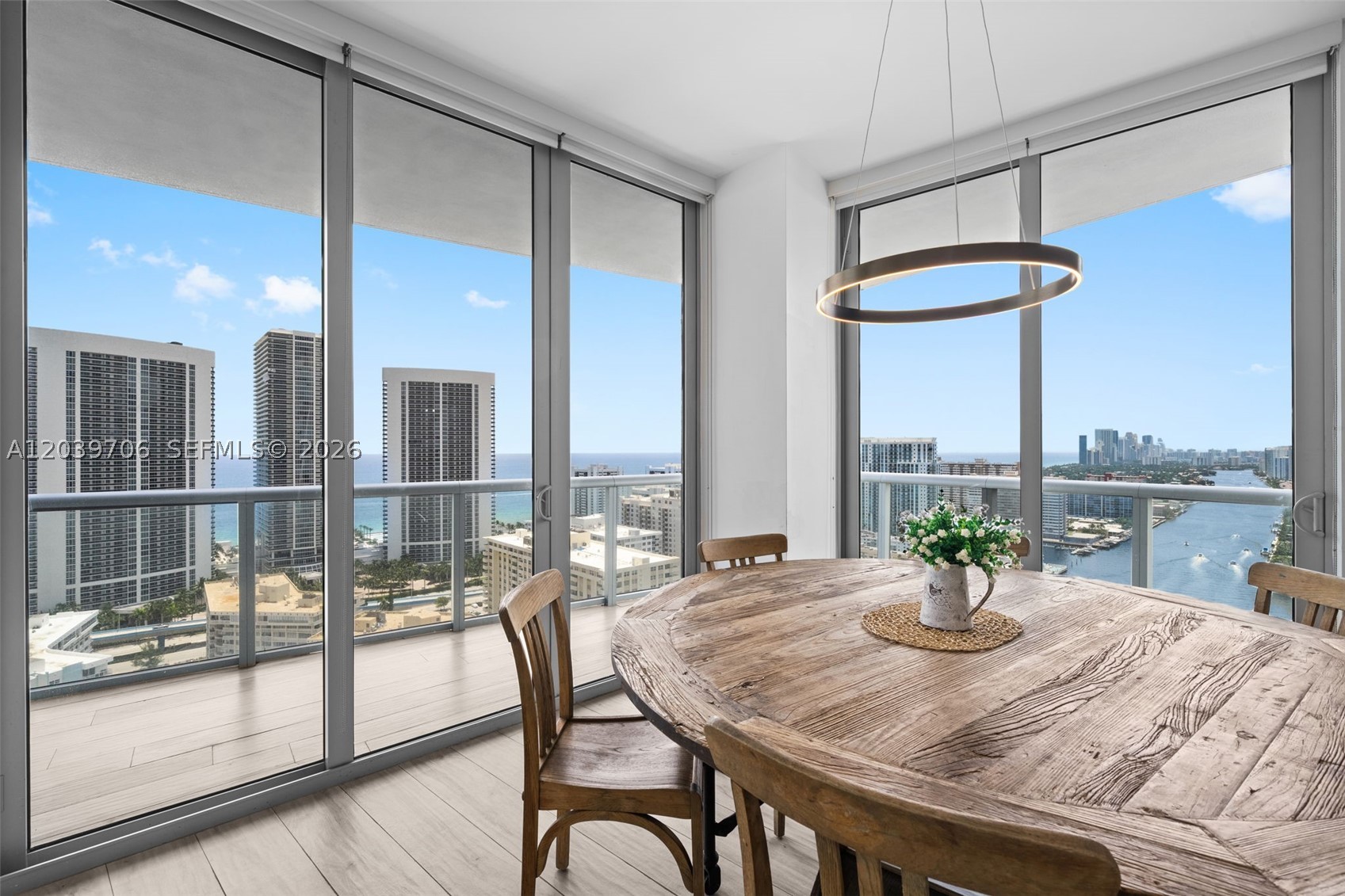 image Beachwalk Condominium6