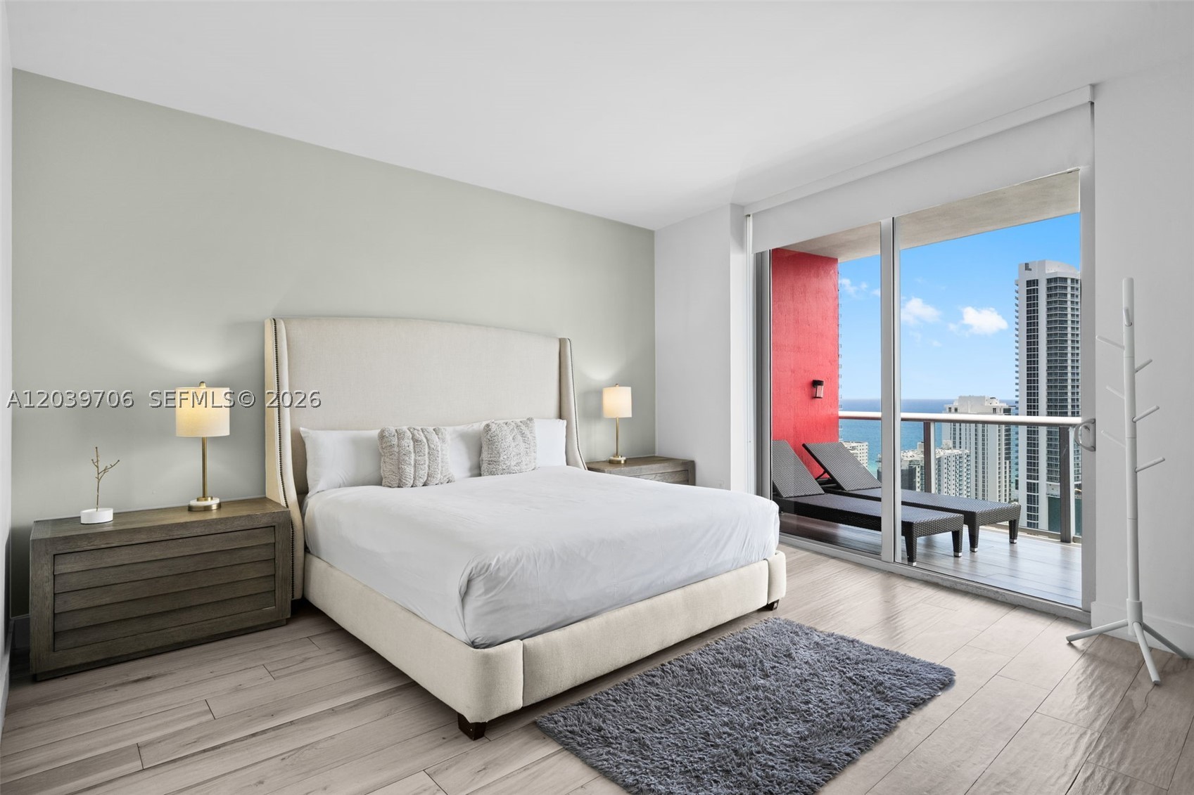 image Beachwalk Condominium8