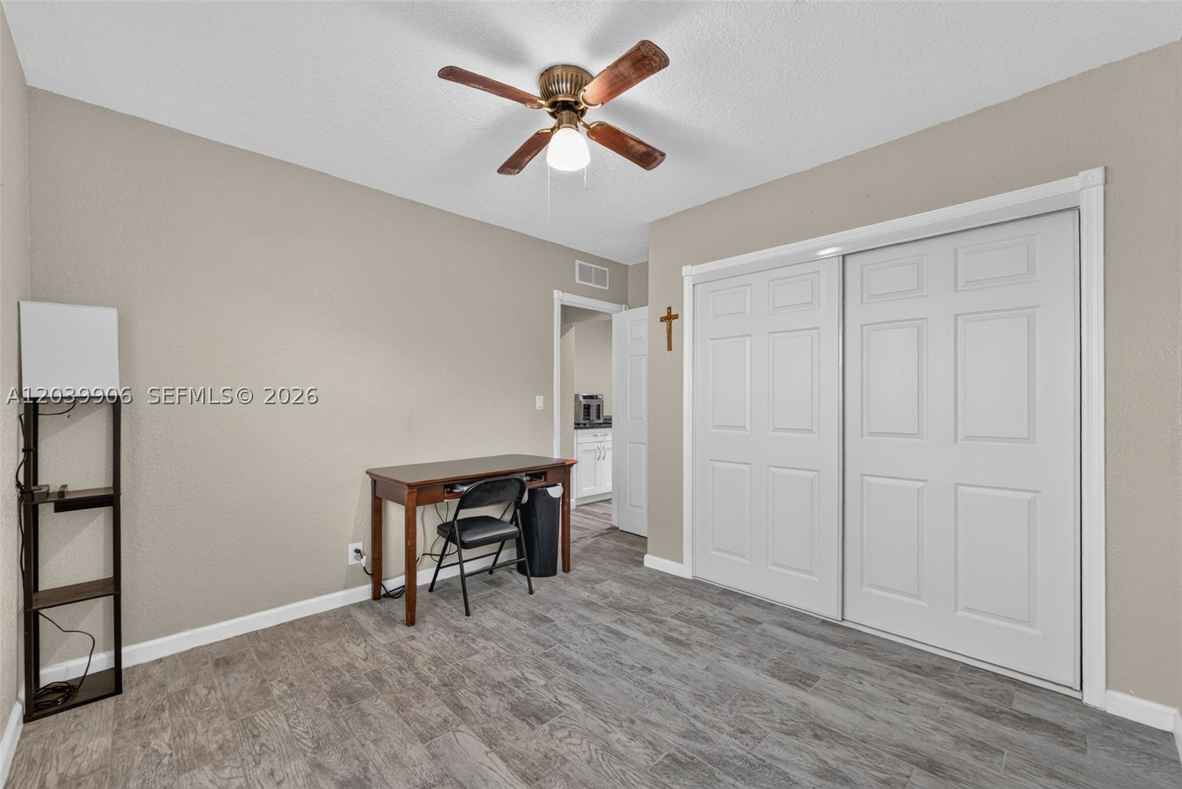 4831 NW 77th Ct Pompano Beach, FL 33073