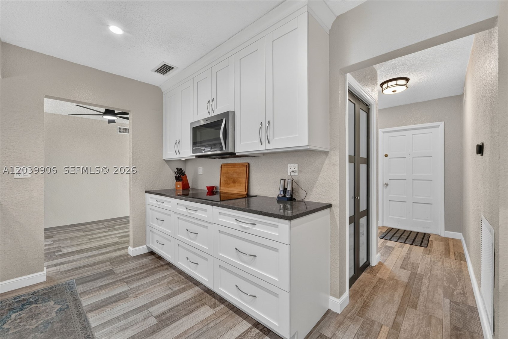 4831 NW 77th Ct Pompano Beach, FL 33073