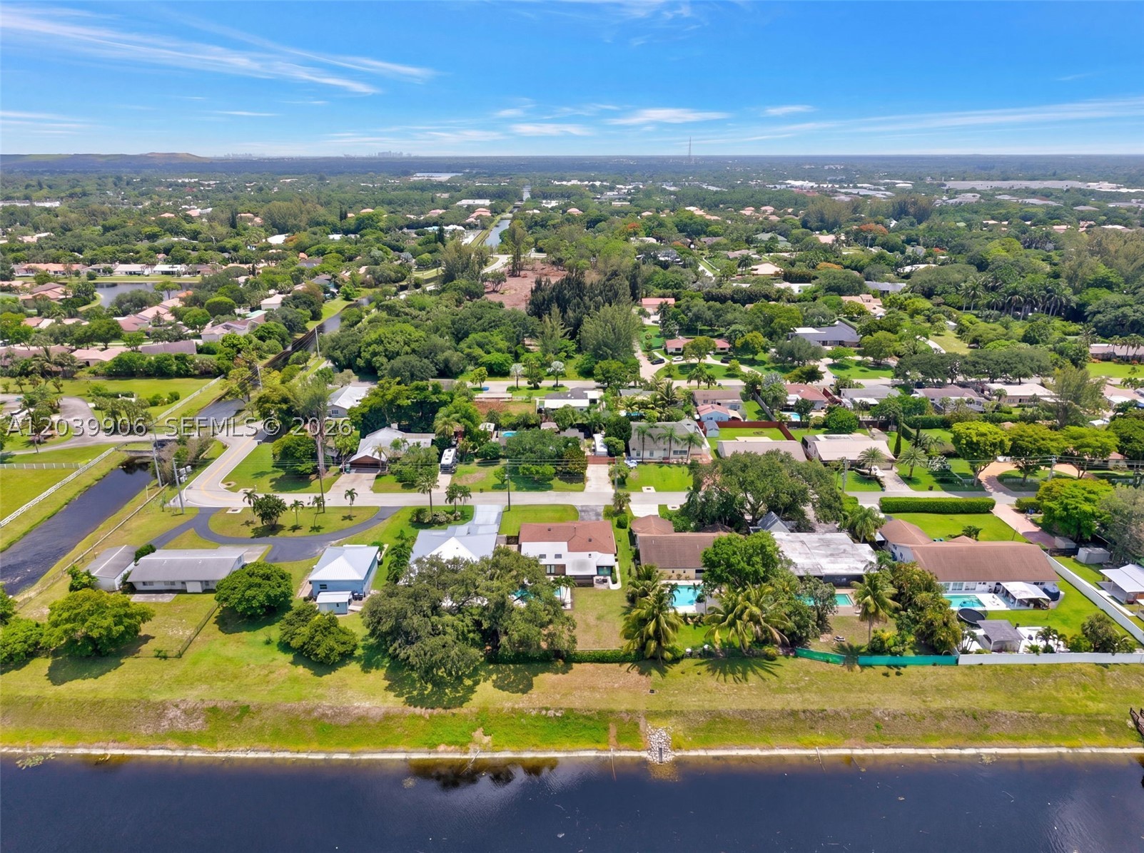 4831 NW 77th Ct Pompano Beach, FL 33073