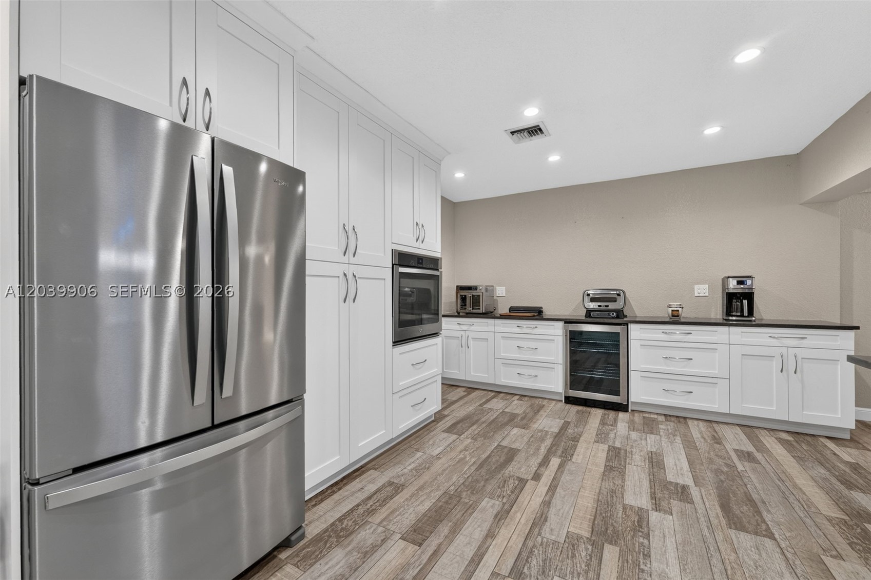 4831 NW 77th Ct Pompano Beach, FL 33073