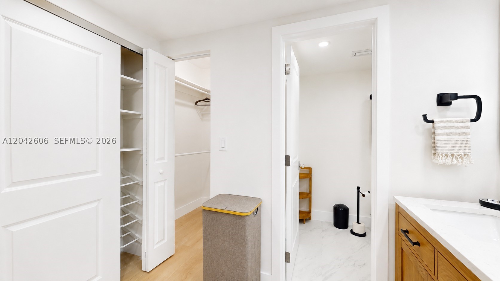 177 Ocean Ln Dr #213 Key Biscayne, FL 33149