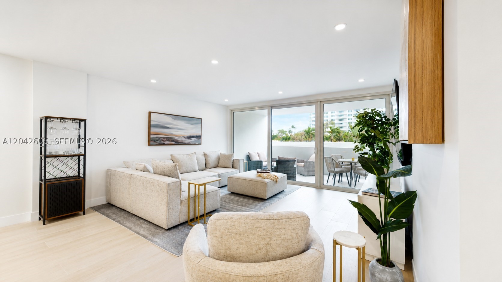 177 Ocean Ln Dr #213 Key Biscayne, FL 33149