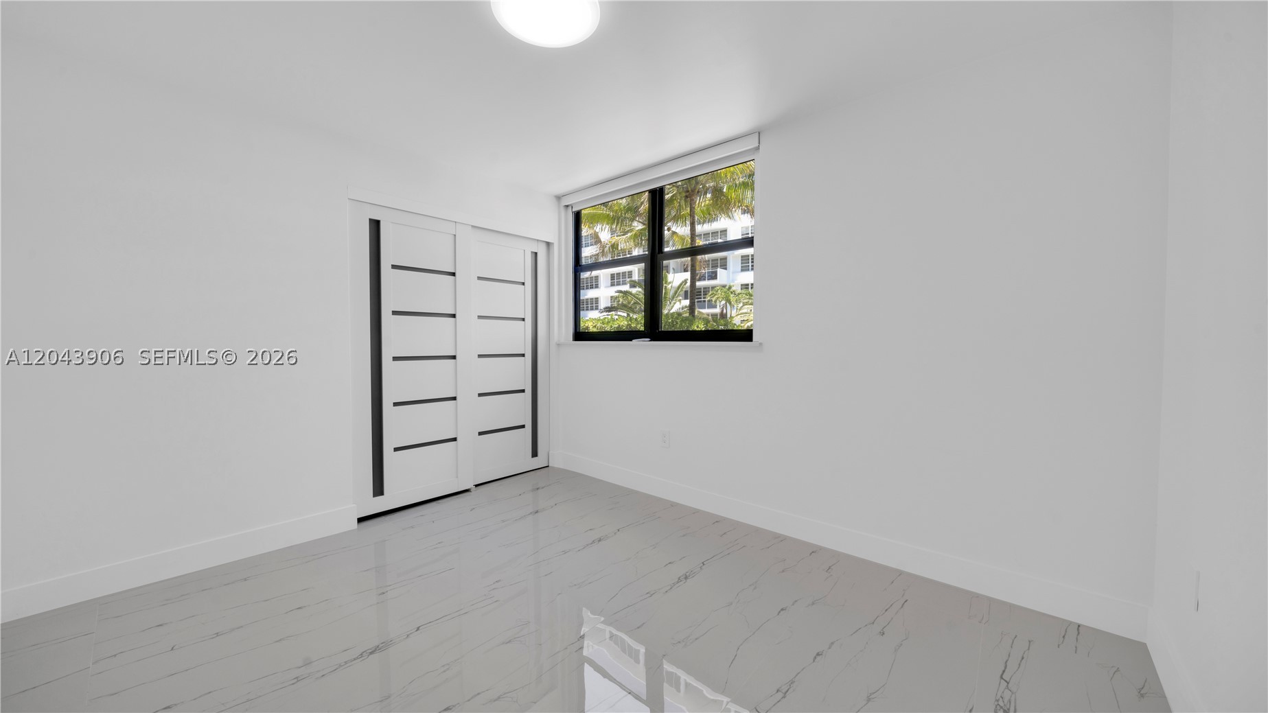 1623 Collins Ave #415 Miami Beach, FL 33139