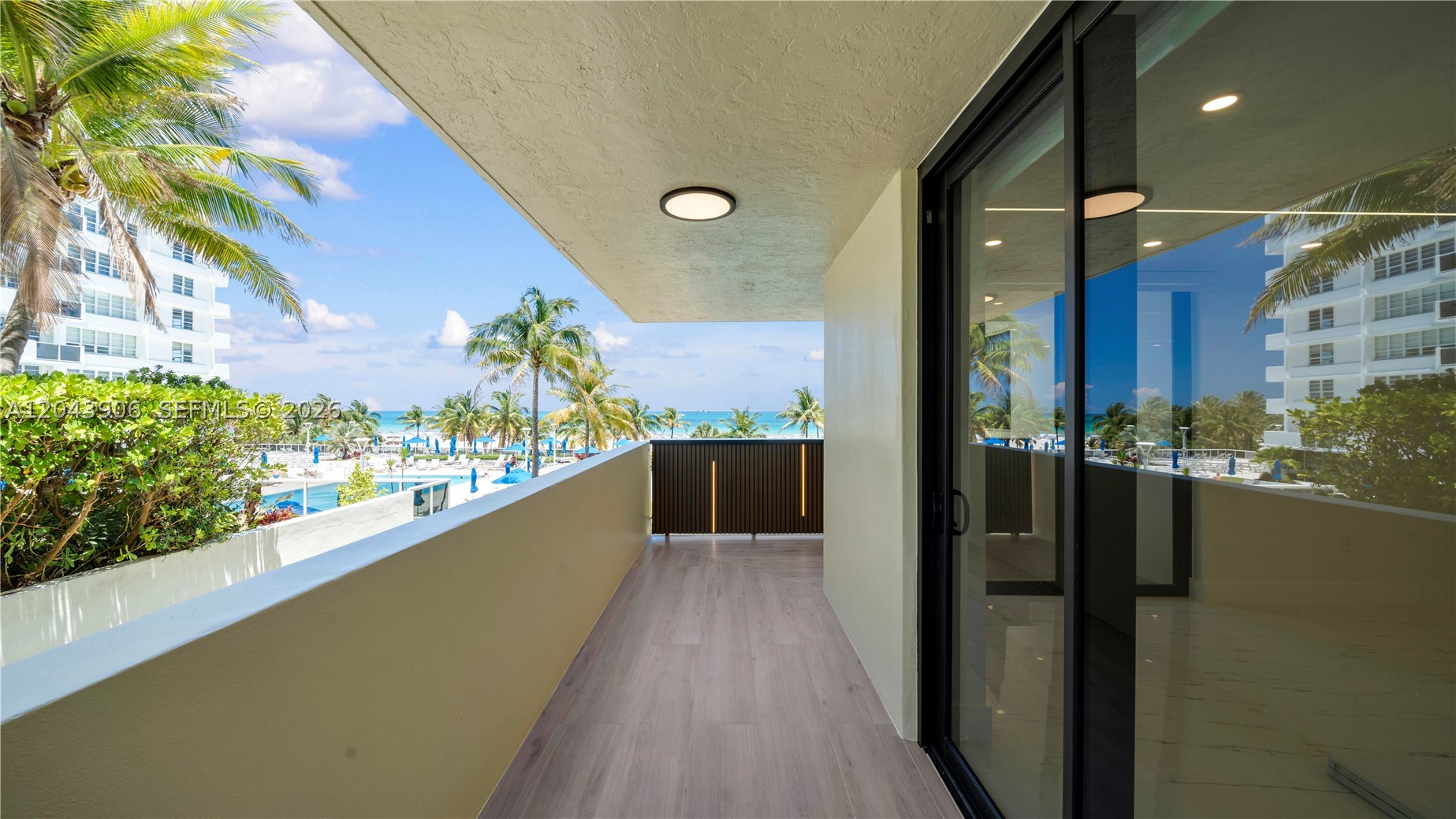 1623 Collins Ave #415 Miami Beach, FL 33139