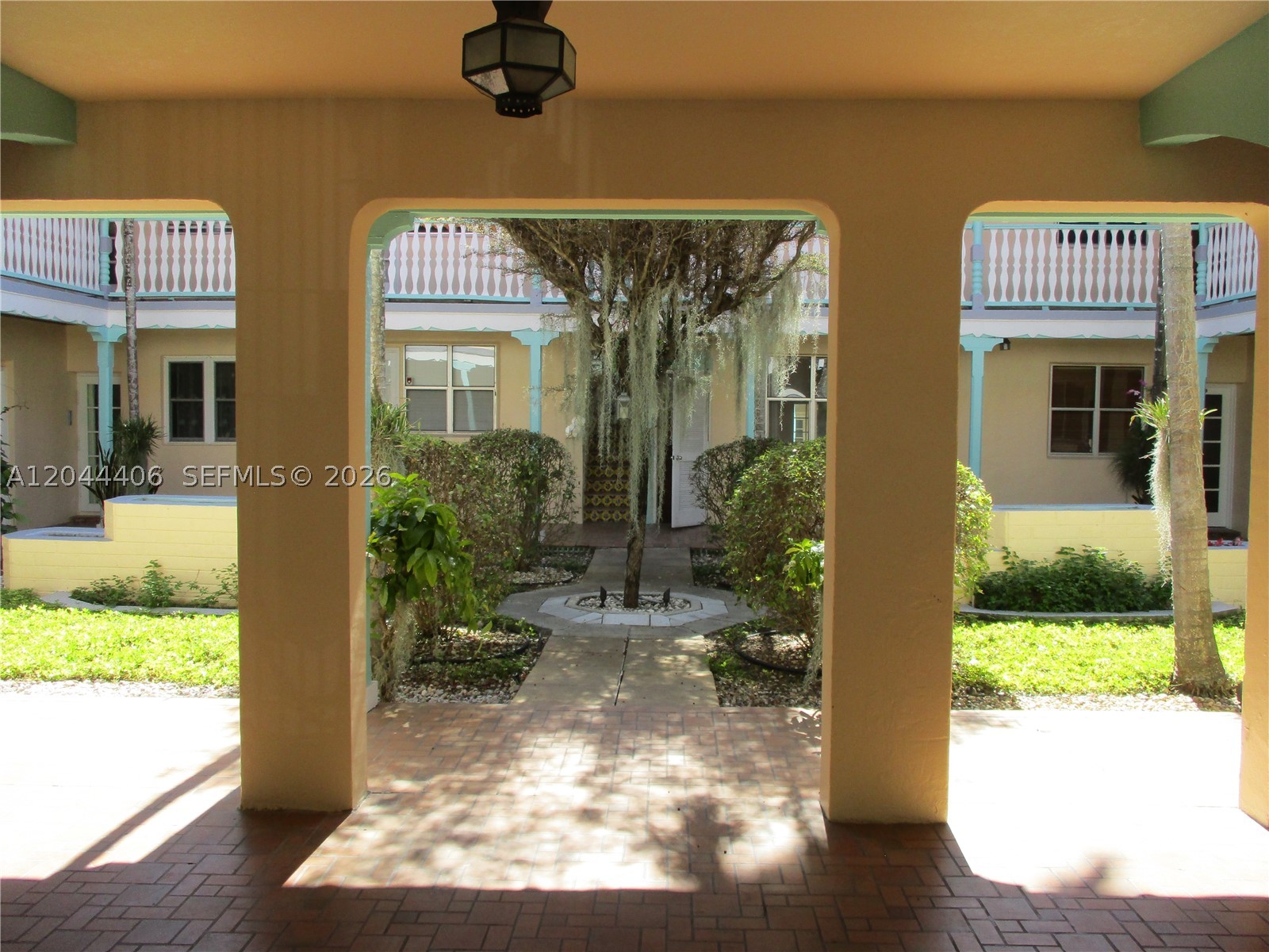 736 13th St Miami Beach, FL 33139