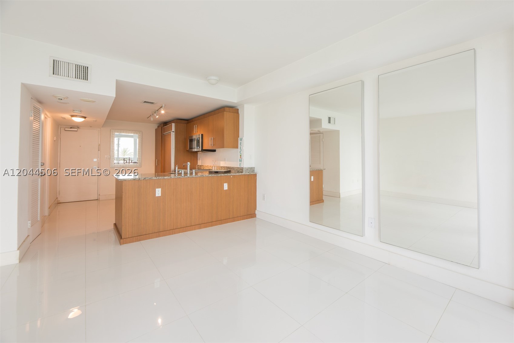 image Harbour House4