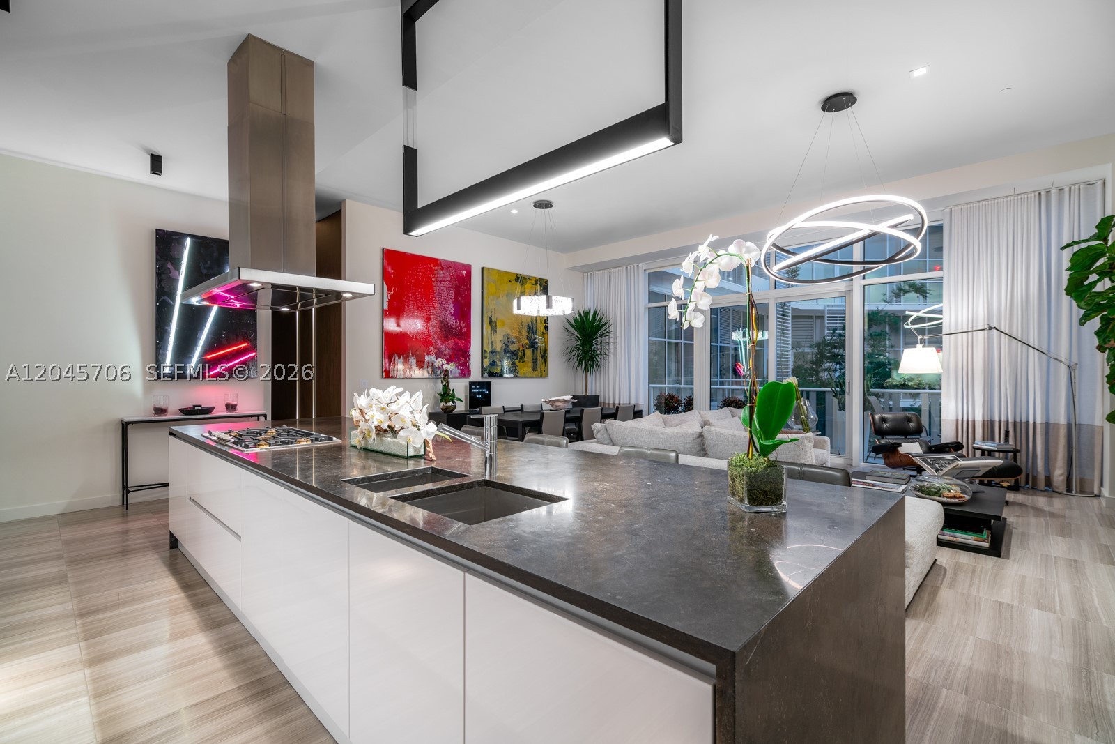 image Ritz-Carlton Residences Miami Beach10