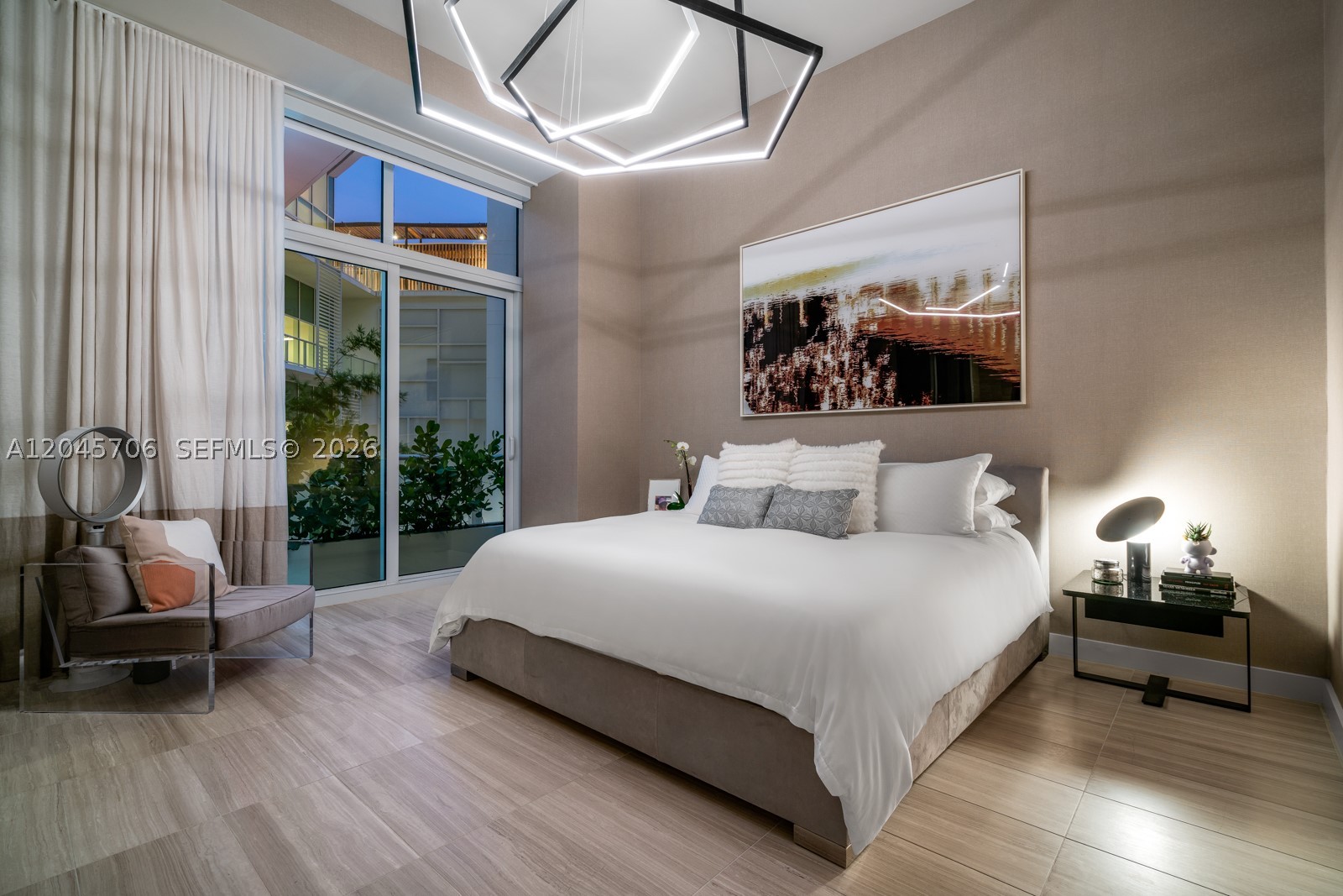 image Ritz-Carlton Residences Miami Beach21