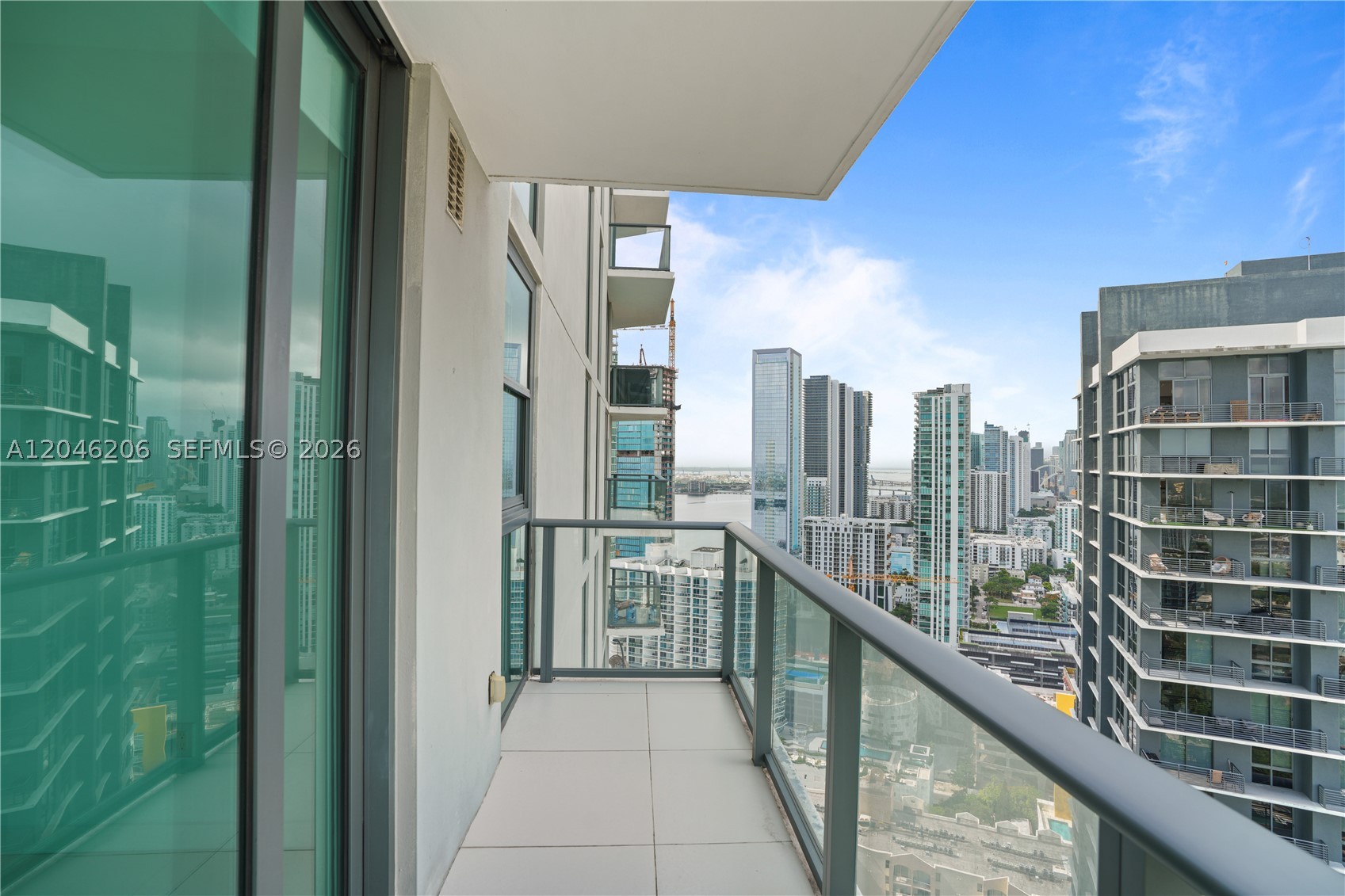 image Paraiso Bayviews24