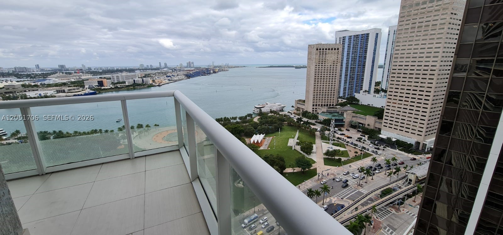 image 50 Biscayne44
