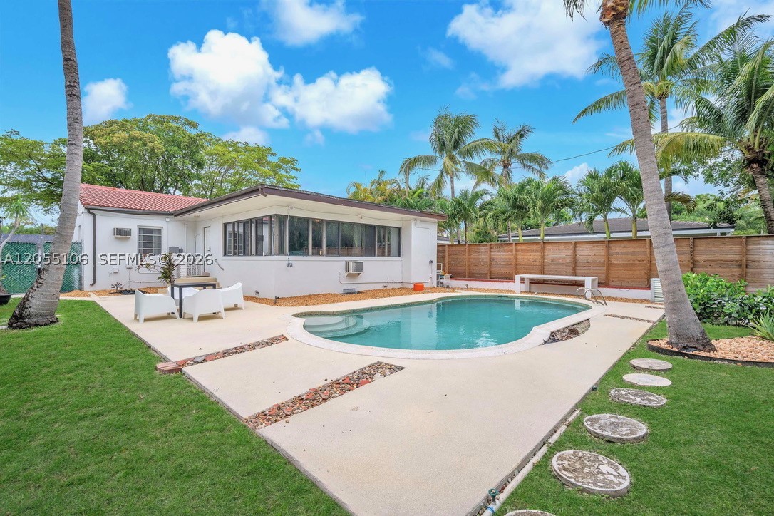 801 SW 24th Rd Miami, FL 33129