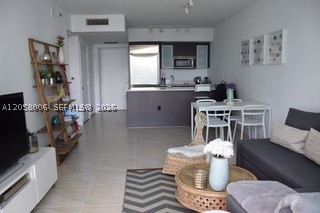 image 500 Brickell West9