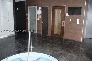 image 500 Brickell West17