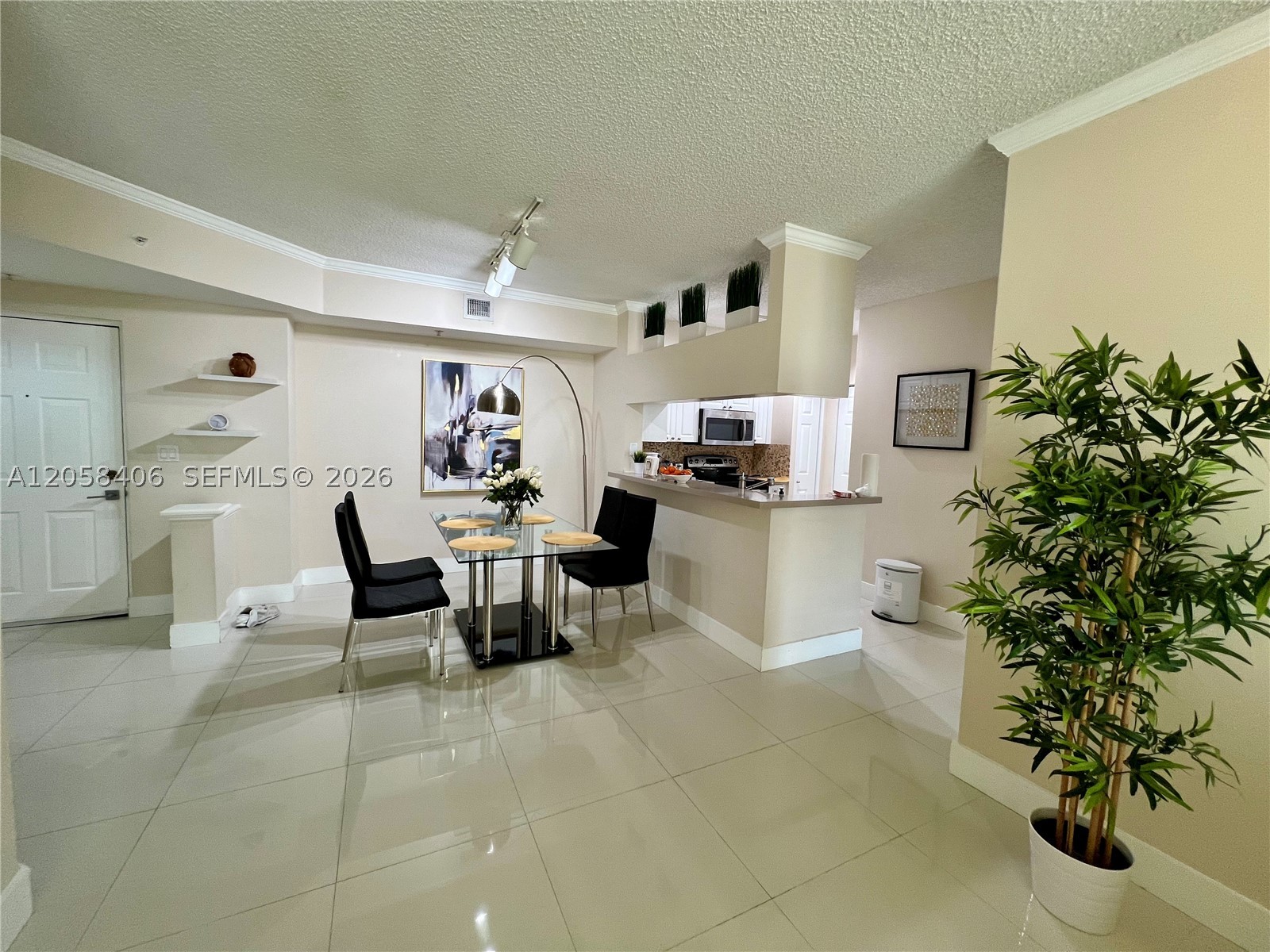 image Porto Bellagio Condo4